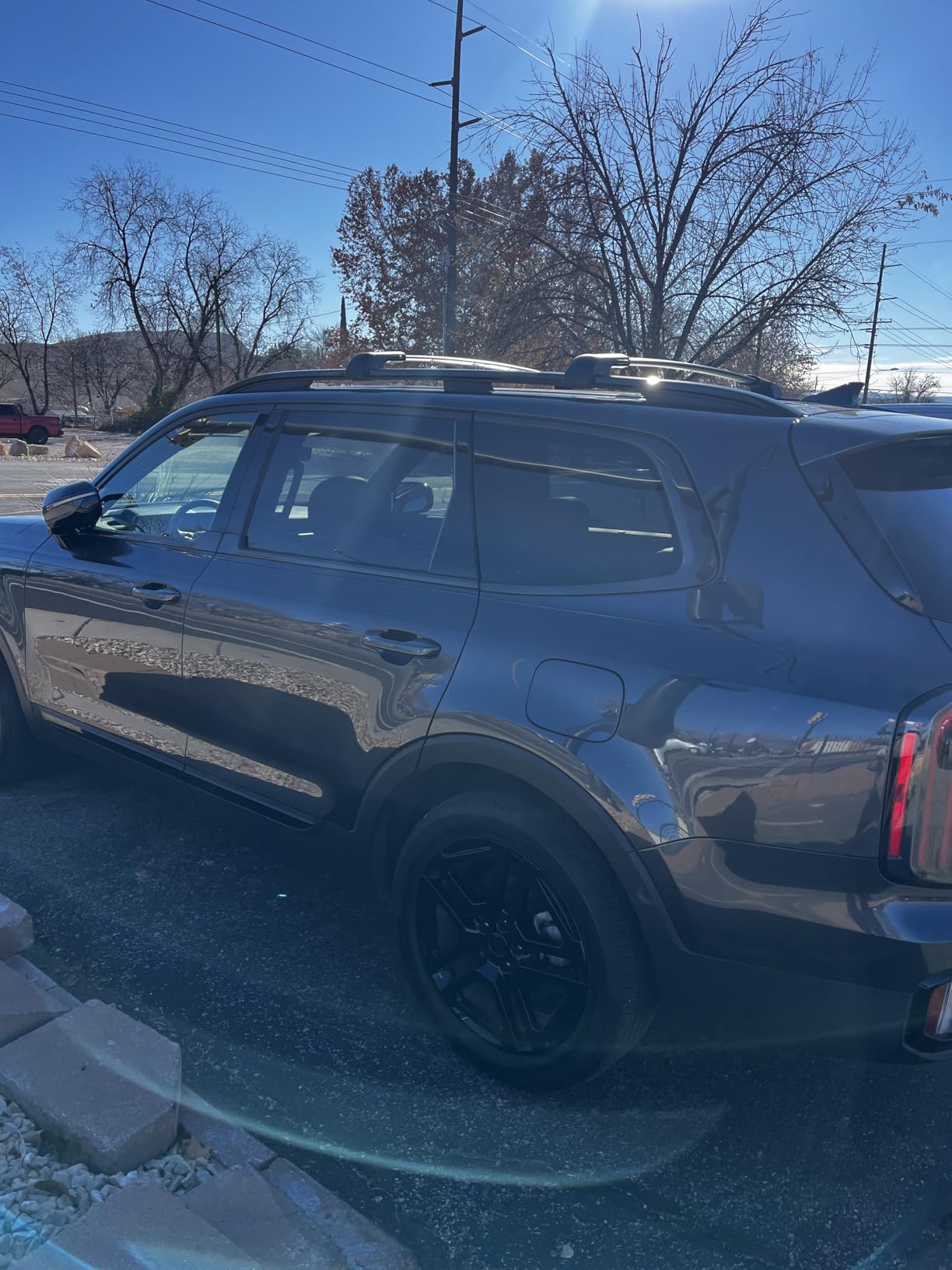 Tuyoung 300lbs Roof Rack Cross Bars Compatible with KIA Telluride 2023 2024 2025 X-PRO & X-LINE with Raised Side Rails, Lockable Heavy Duty Anti-Theft Aluminum Roof Rails Crossbars customer photo 2