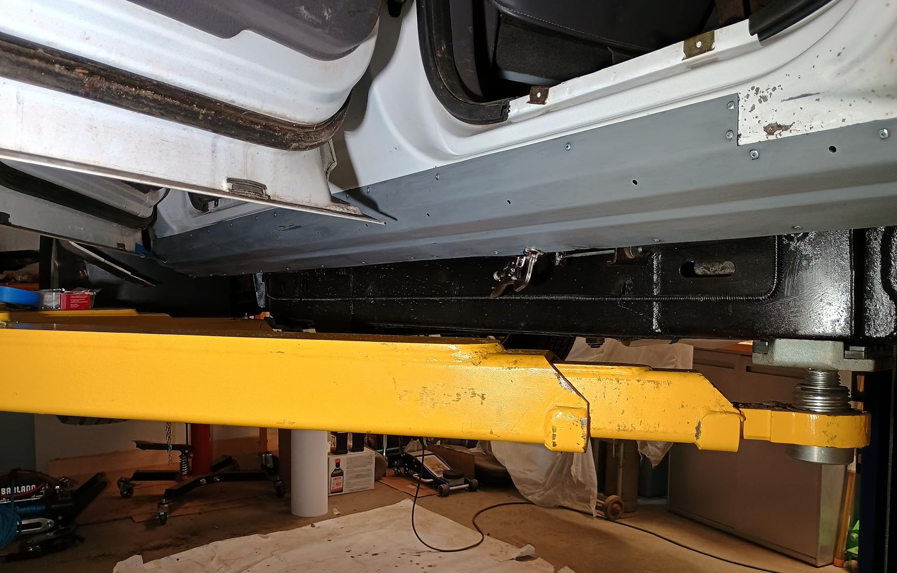 Buck Panel Bonding Adhesive, Two-Part Epoxy, 400 ml/13.5 fl oz Cartridge, 08115 Replacement, Heavy-Duty Metal Glue for Automotive Use, Bonds w/Steel, Aluminum, Plastic & More, OEM Recommended, Black customer photo 1