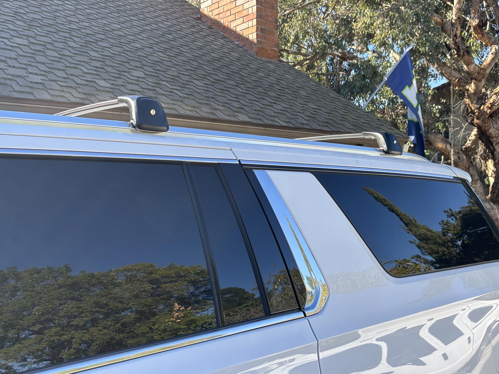 Heavy Duty 350lb Roof Rack Cross Bars Compatible with Chevy Suburban & Tahoe 2021 2022 2023 2024 2025 2026 GMC Yukon XL, Cadillac Escalade ESV Lockable Aluminum Crossbar Carrier Luggage customer photo 1