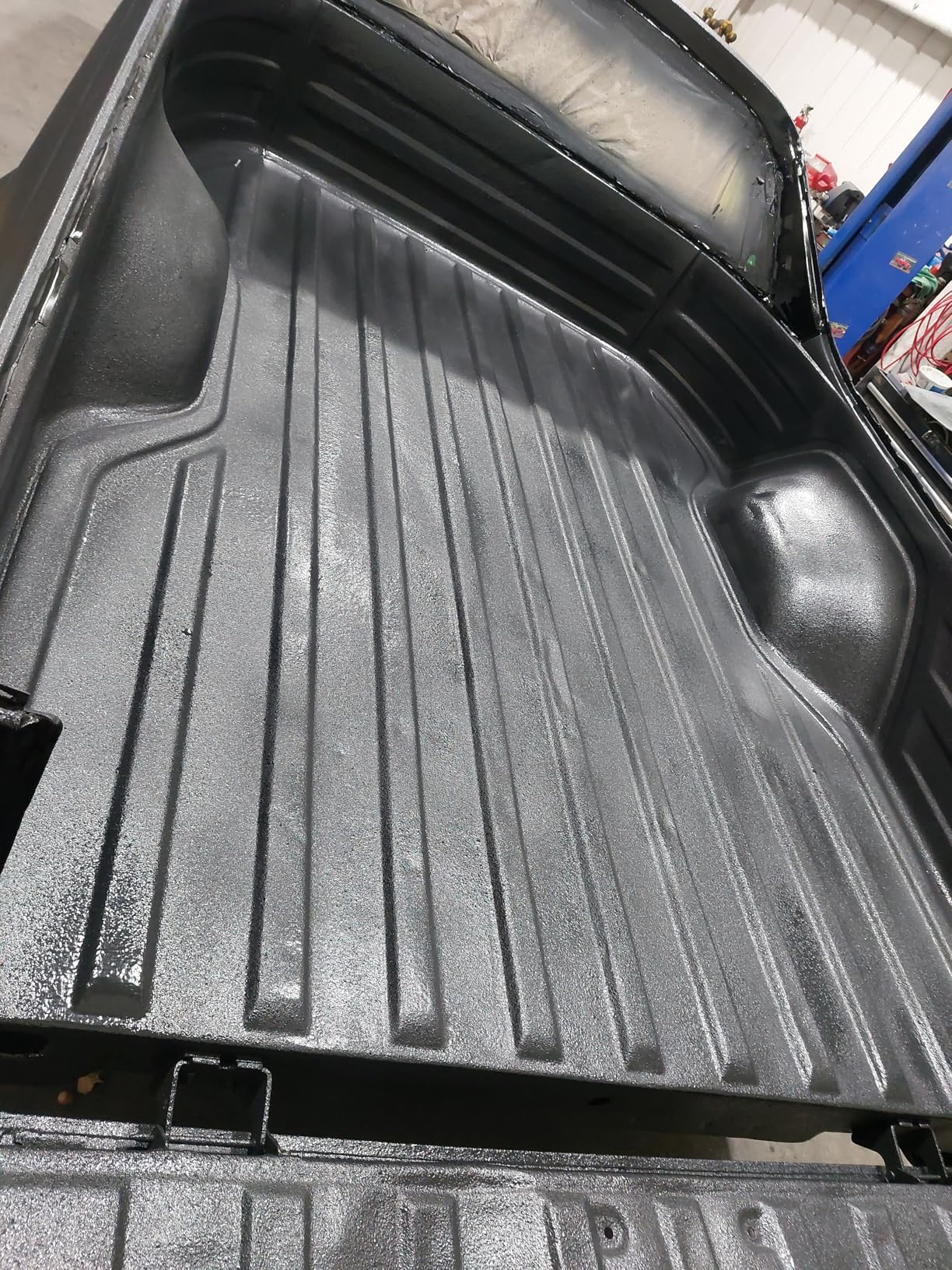 LAUCO Rintek Urethane Spray 8 Quart Kit Black Bedliner Coating, Heavy-Duty Polyurethane Protective Truck Bed Liner Paint, Waterproof Anti-Slip Impact-Resistant Automotive Coating, With Spray Gun customer photo 2