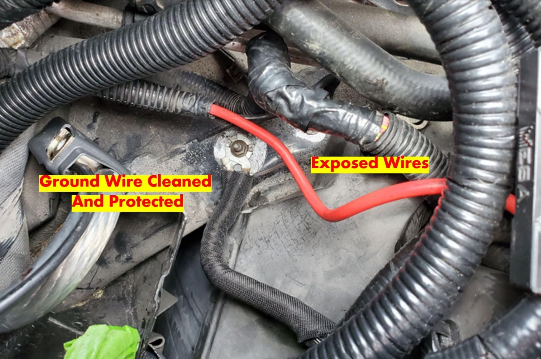 Automotive Wire Loom High Temperature Braided Wire Loom Split-Sleeve Heat Resistant Wiring Loom Cord Cover for Harness Wires Self-Wrapping Heavy Duty Sheathing customer photo 1