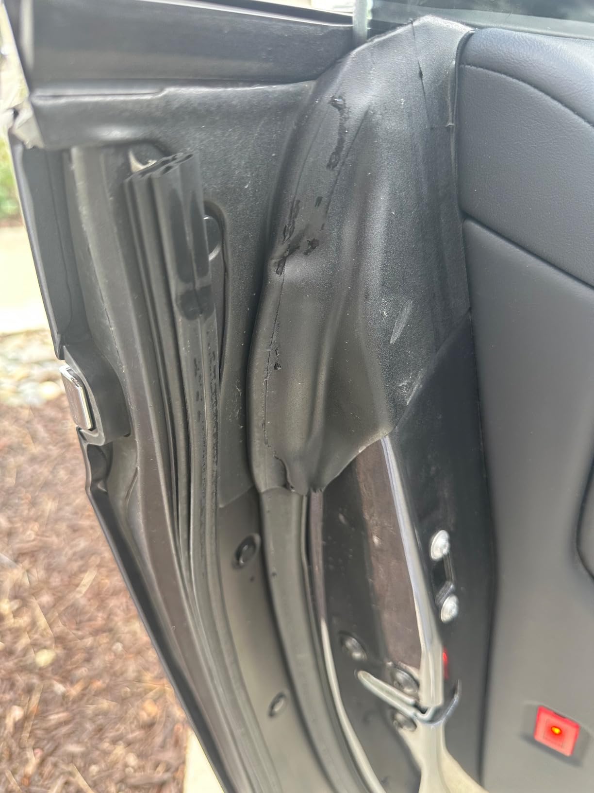 52.5Ft Car Door Seal Strip Car Weather Stripping Double Layer Shape Self Adhesive Rubber Auto Door Soundproofing Weatherstrip for Car Door,Truck, SUV customer photo 2