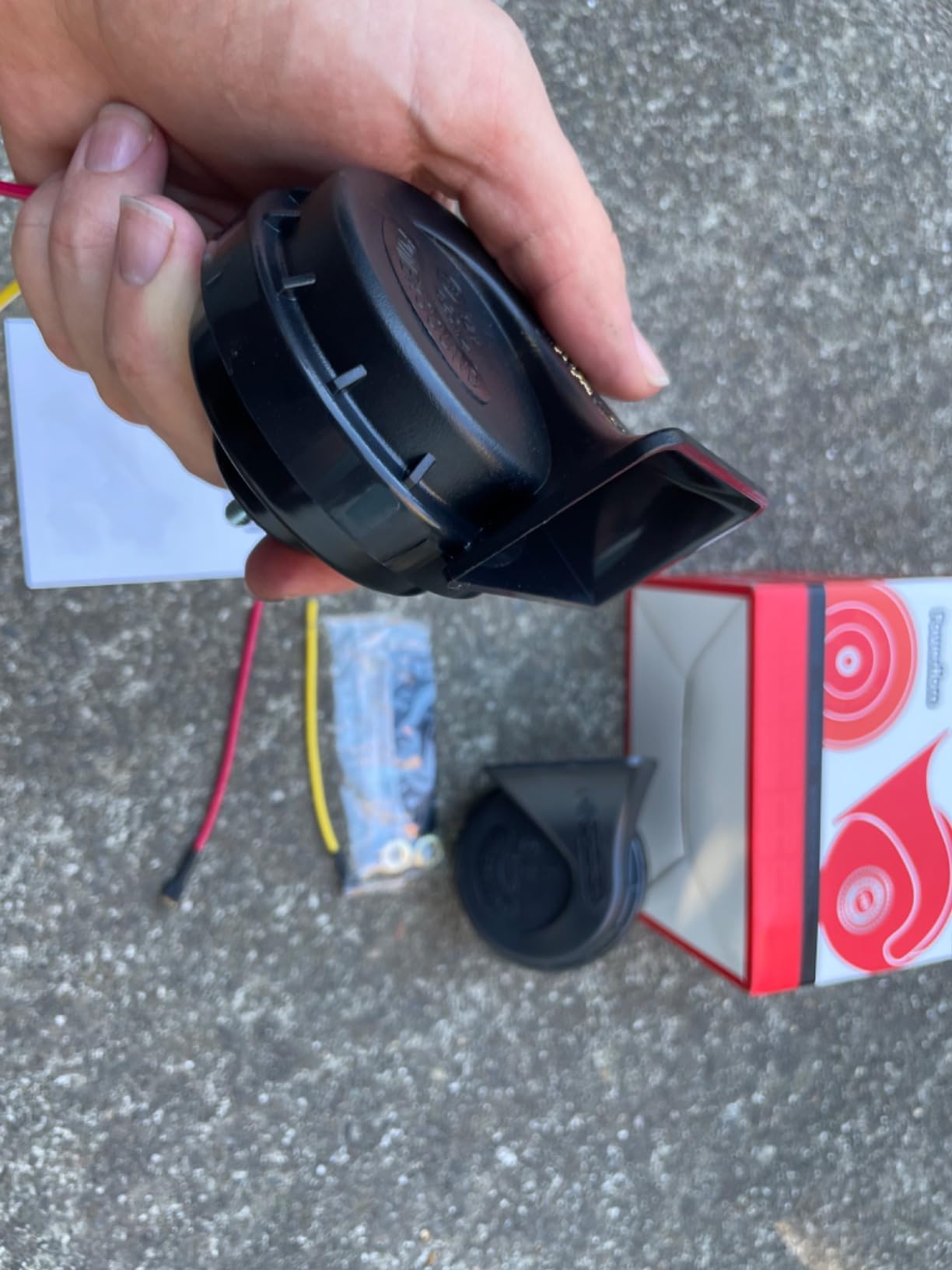 Car Horns 12v 130dB Supe Loud [2 pack]kit -Truck Train Horn,Tweeter/Bass,High Low Tone General Accessories, Electric Snails for Cars, SUVs, Electric Cars (Universal replacement) customer photo 2