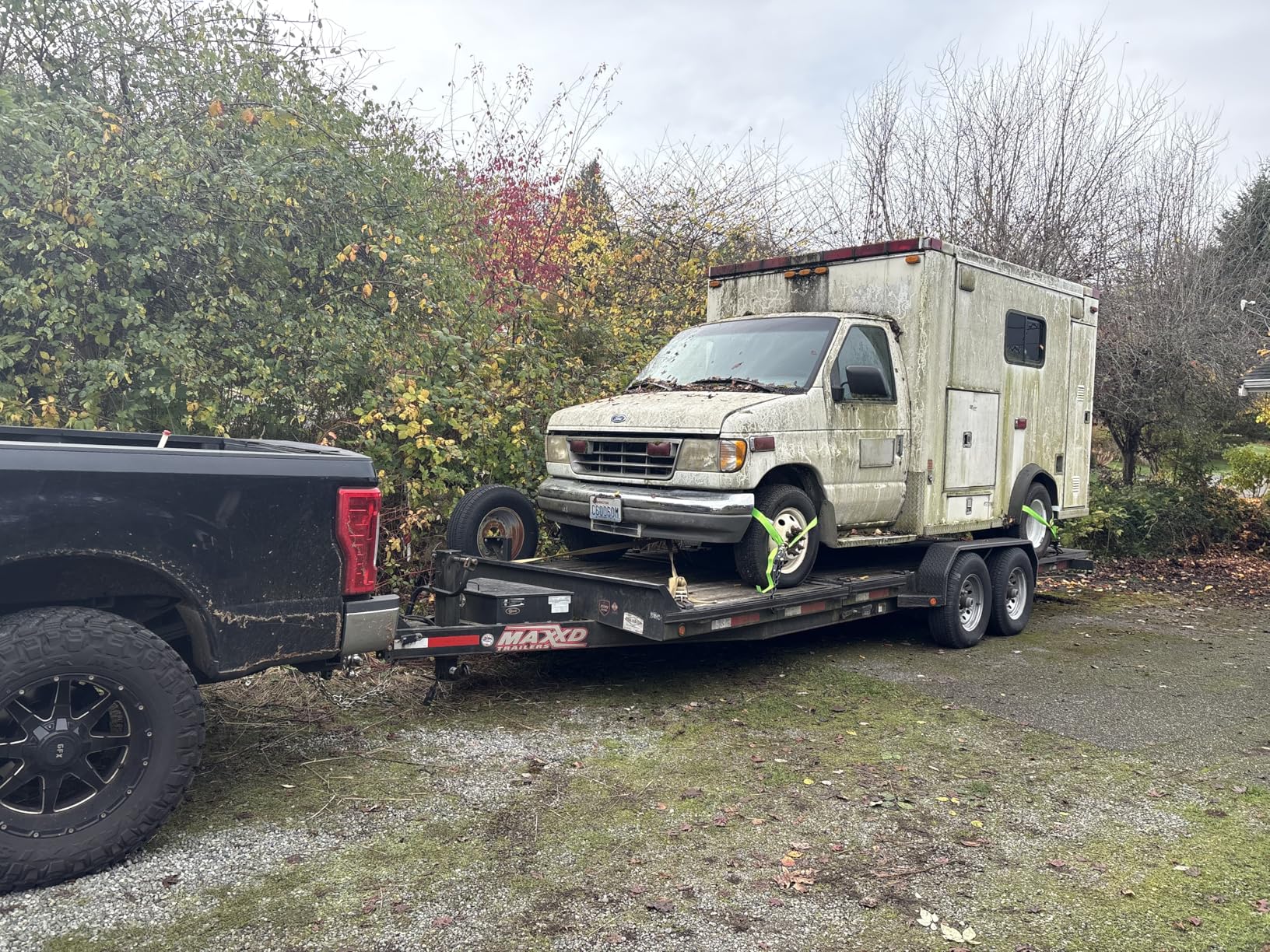 Camper Wheel Chock Stabilizer 2 Sets for RV Travel Trailer Heavy Duty X-Shaped RV Stabilizer Wheel Chock Anti-Move Tire Wheel Chock customer photo 1