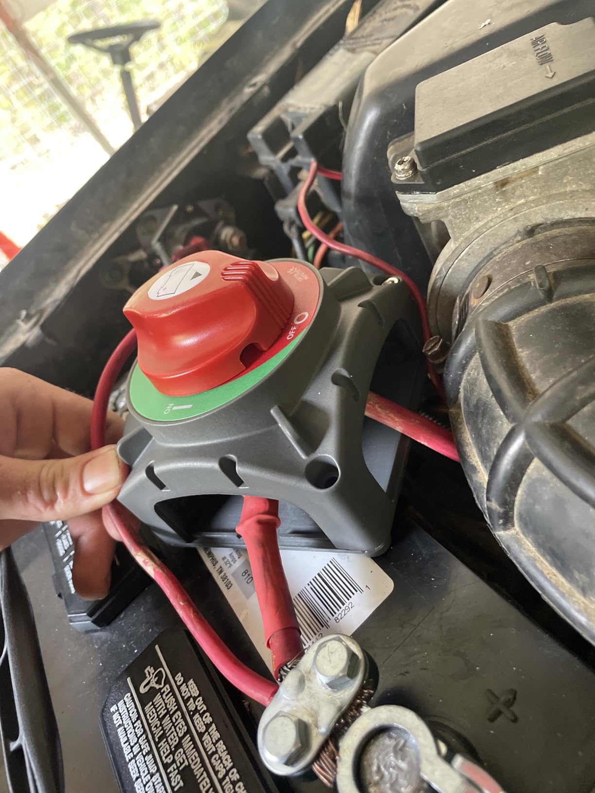 Battery Disconnect Switch, Malictele On/Off Side Post Battery Switch 275A 12-48V Power Cut Master Disconnect Isolator for Car Vehicle RV and Boat customer photo 1