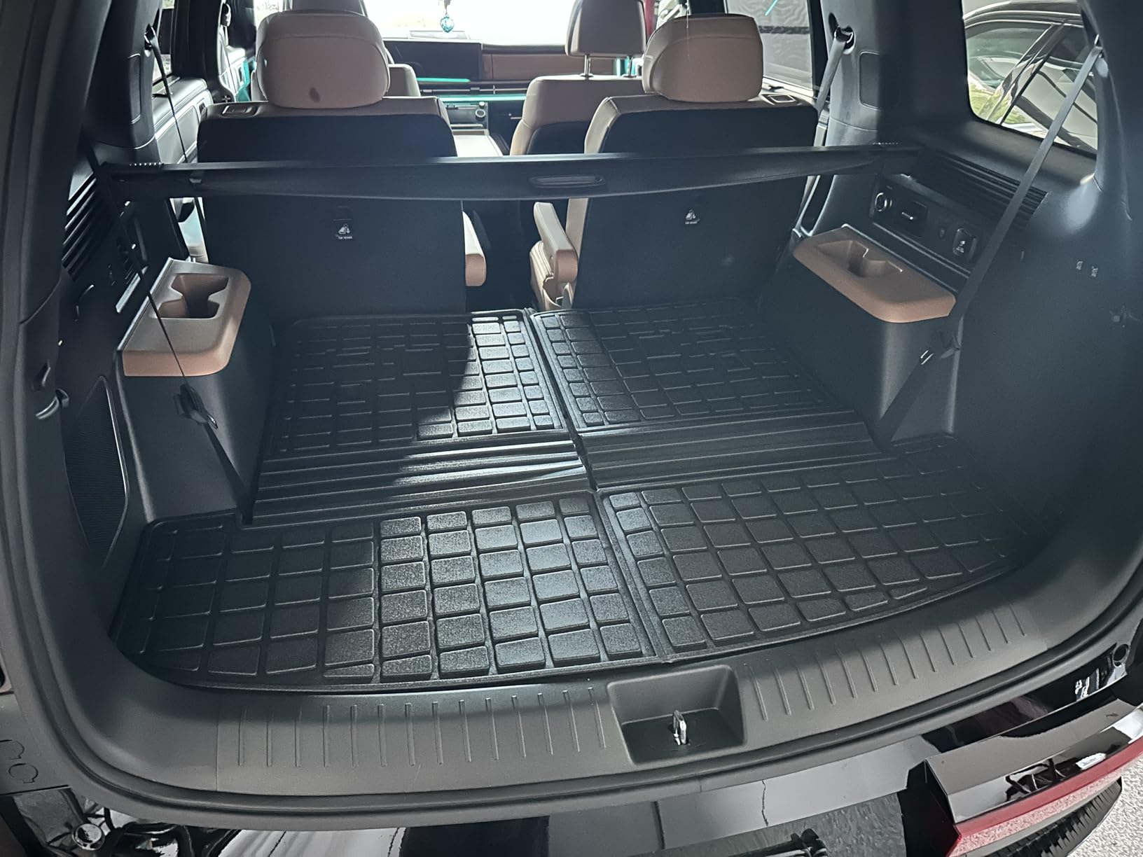 Rongtaod Cargo Mat Compatible with 2024 2025 2026 Hyundai Santa Fe Trunk Mat Cargo Mat Cargo Liner All Weather (Trunk Mat with Backrest Mat) customer photo 2