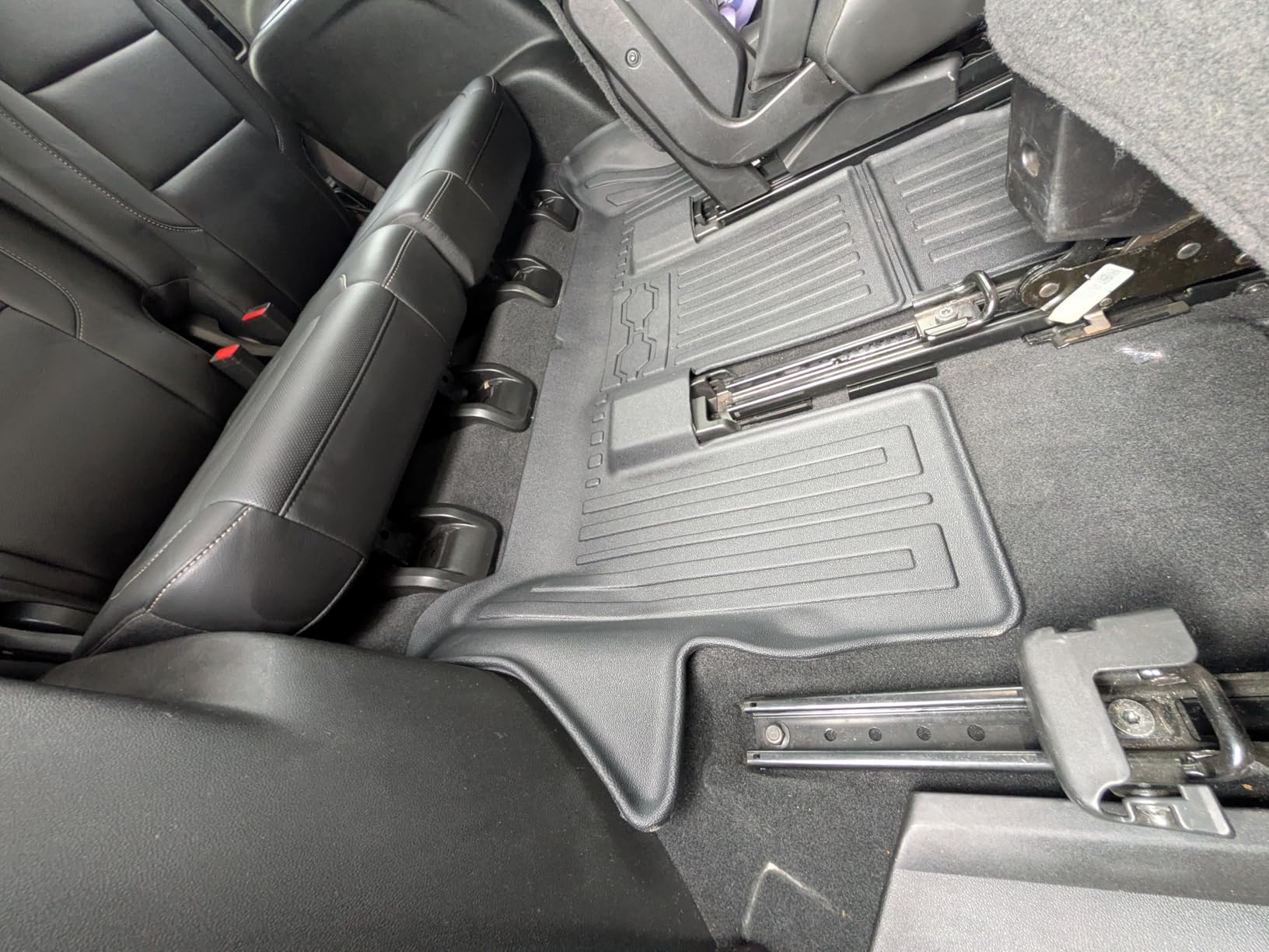 Cargo Mat Backrest Mats 2-in-1 Design for 2017-2023 GMC Acadia 6/7 Seats Accessories, All-Weather TPE Trunk Mat Cargo Liner Protector SLE/SLT/AT4/DENALI customer photo 2