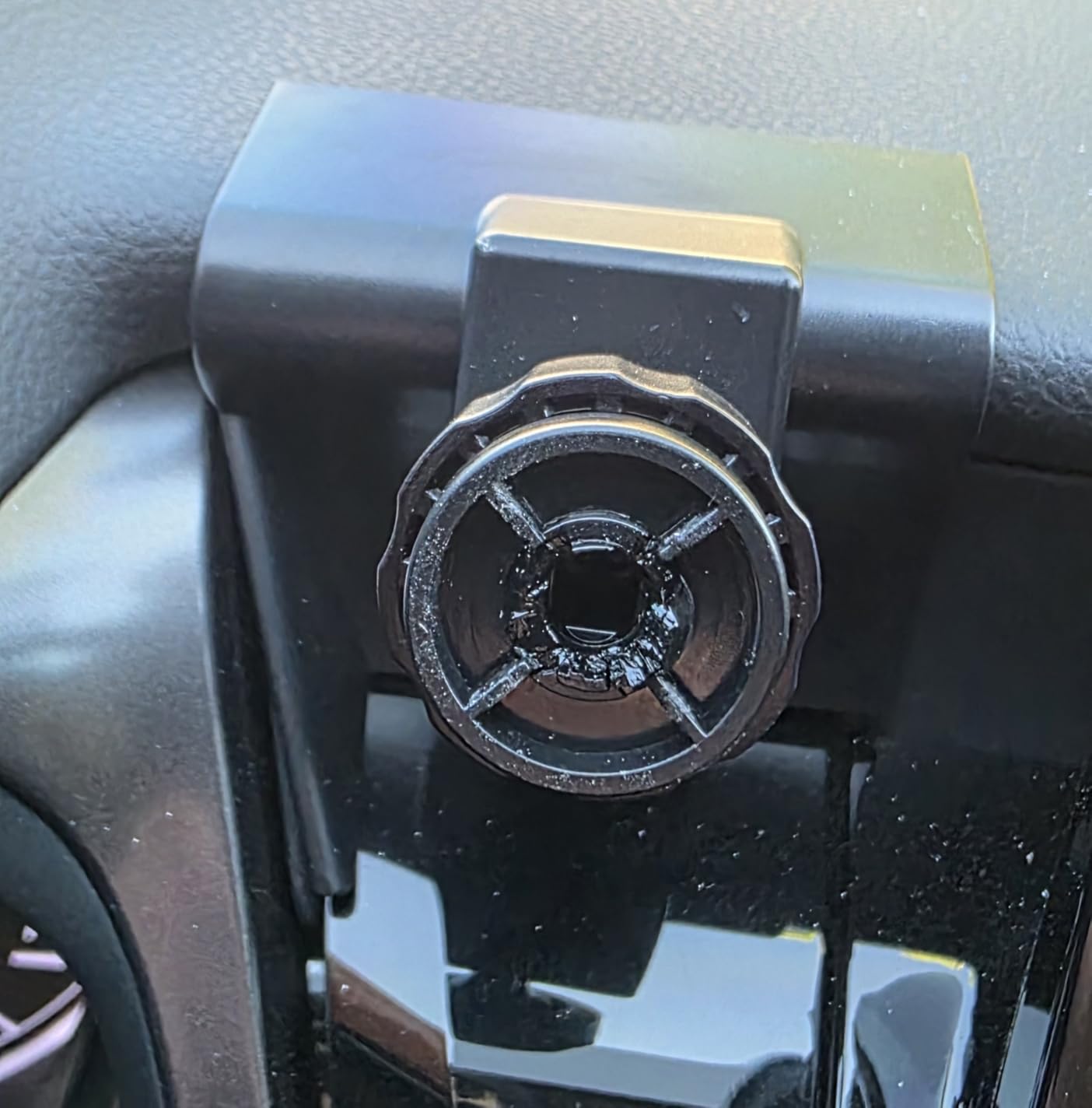 for Toyota Camry Phone Mount Magnetic 15W Fast Wireless Charger for Toyota Camry 2021-2024 customer photo 2