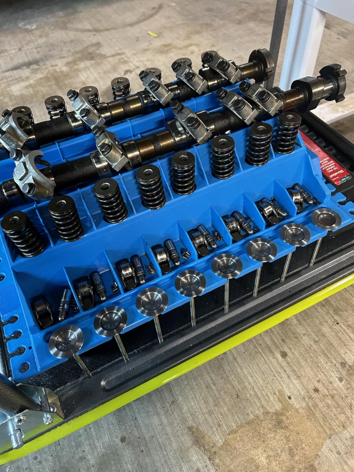 ZKTOOL Engine Cylinder Head Organizer Valves Tool, Engine Organizer Parts Tray, Valvetrain Organizer Trays, Engine Cylinder Head Tray Organiser, Store Car Cylinder Head Parts customer photo 1
