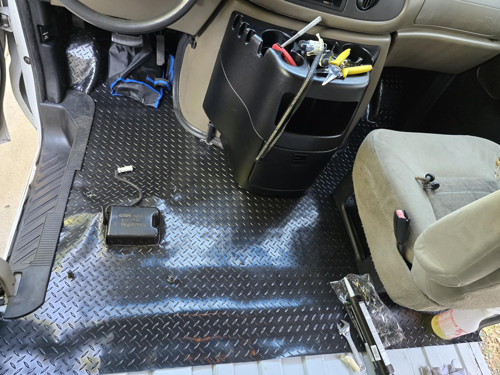 TUFFIOM 7.5x17 FT Garage Floor Mat, Coin Plate Sheet PVC Roll, Water/Stain Resistant Floor Runner for RV Trailer customer photo 1