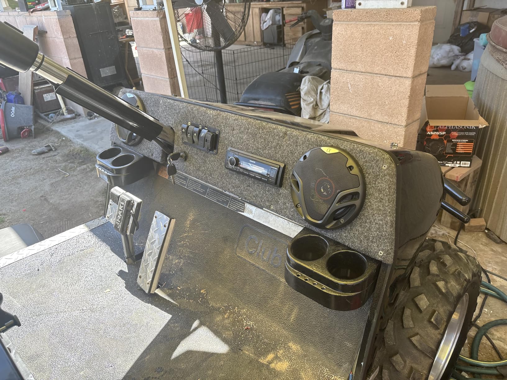 4 Gang IP68 Waterproof Boat Rocker Switch Panel DC 12-24V LED Digital Voltmeter + Dual USB (QC 3.0 & Type-C) Fast Charging Pre-Wired Toggle Switch Panel for RV Car Marine Boat Truck customer photo 2