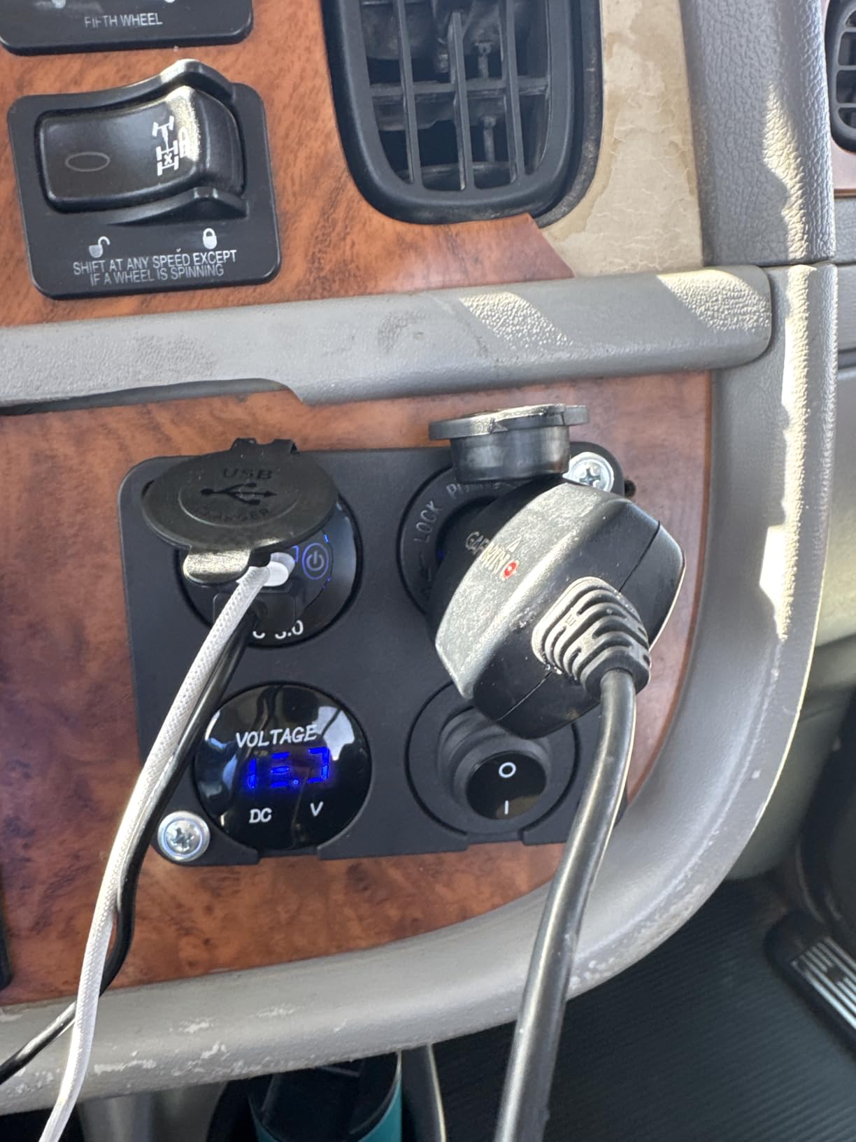 12 Volt USB Outlet RV Accessory 12V Marine Switch Panel, Dual PD30W and QC18W Car USB Port Aluminum Charger, Lighted 150W Cigarette Lighter Socket, Blue LED Voltmeter and Rocker Switch, 4 IN 1 DIY Kit customer photo 1