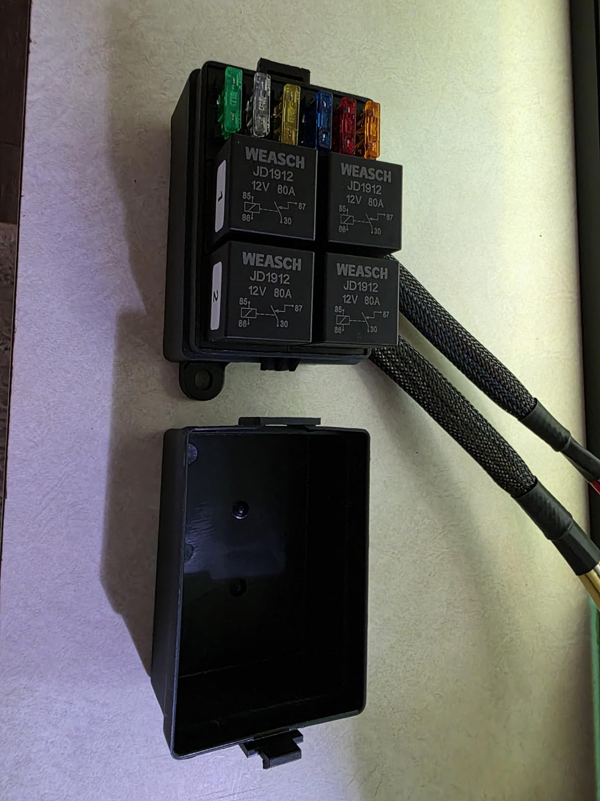 12V Pre-Wired Fuse Relay Box, 2 Relays and 6 ATC/ATO Blade Fuses, 4-Pin 80A Relay Block and Kit, for Cars Truck Jeep customer photo 1