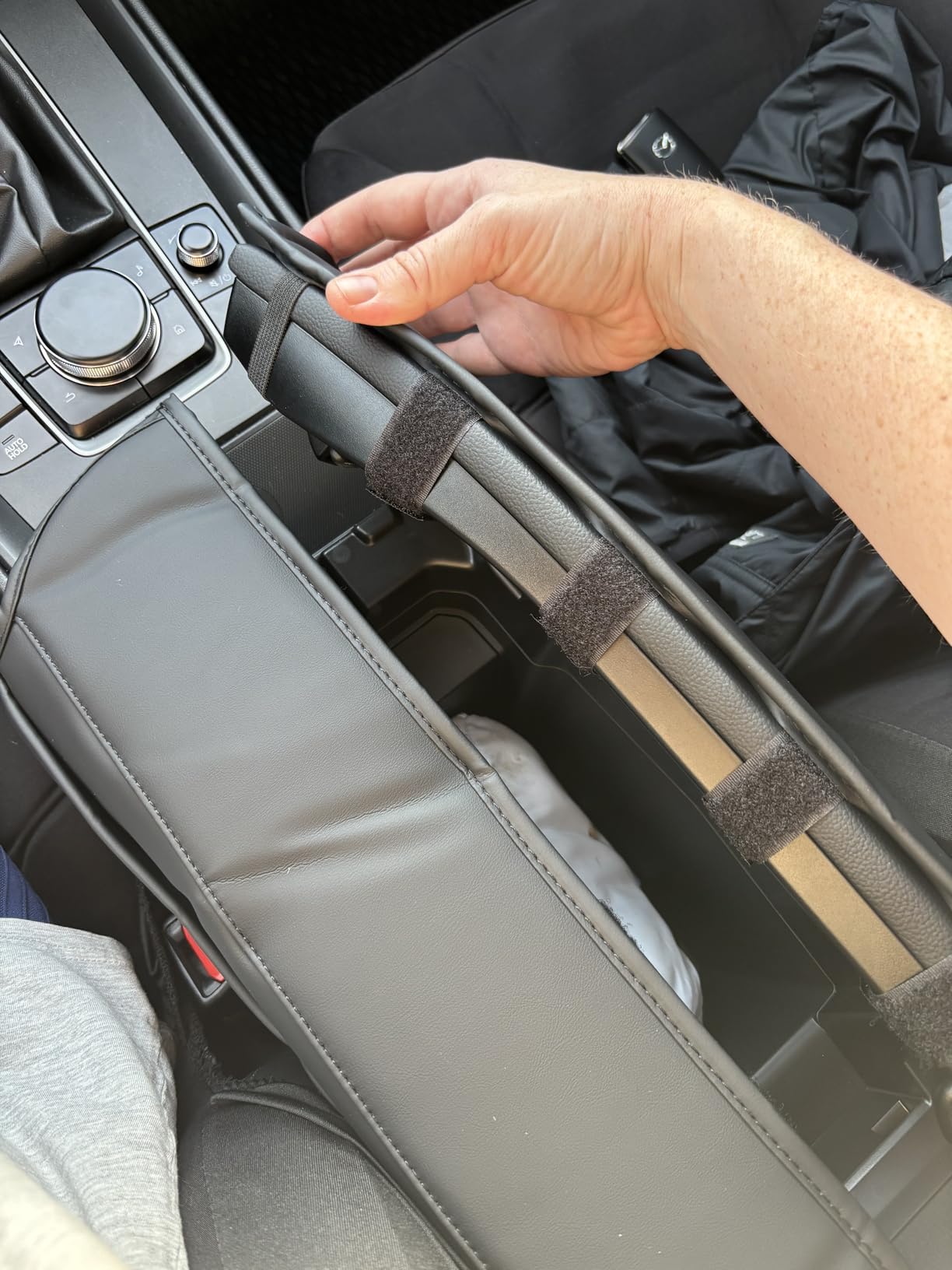 CDEFG for 2025 2026 Toyota Camry Center Console Cover Armrest Box Cover for Camry (LE, SE, XLE, XSE) Accessories Arm Rest Protector customer photo 1