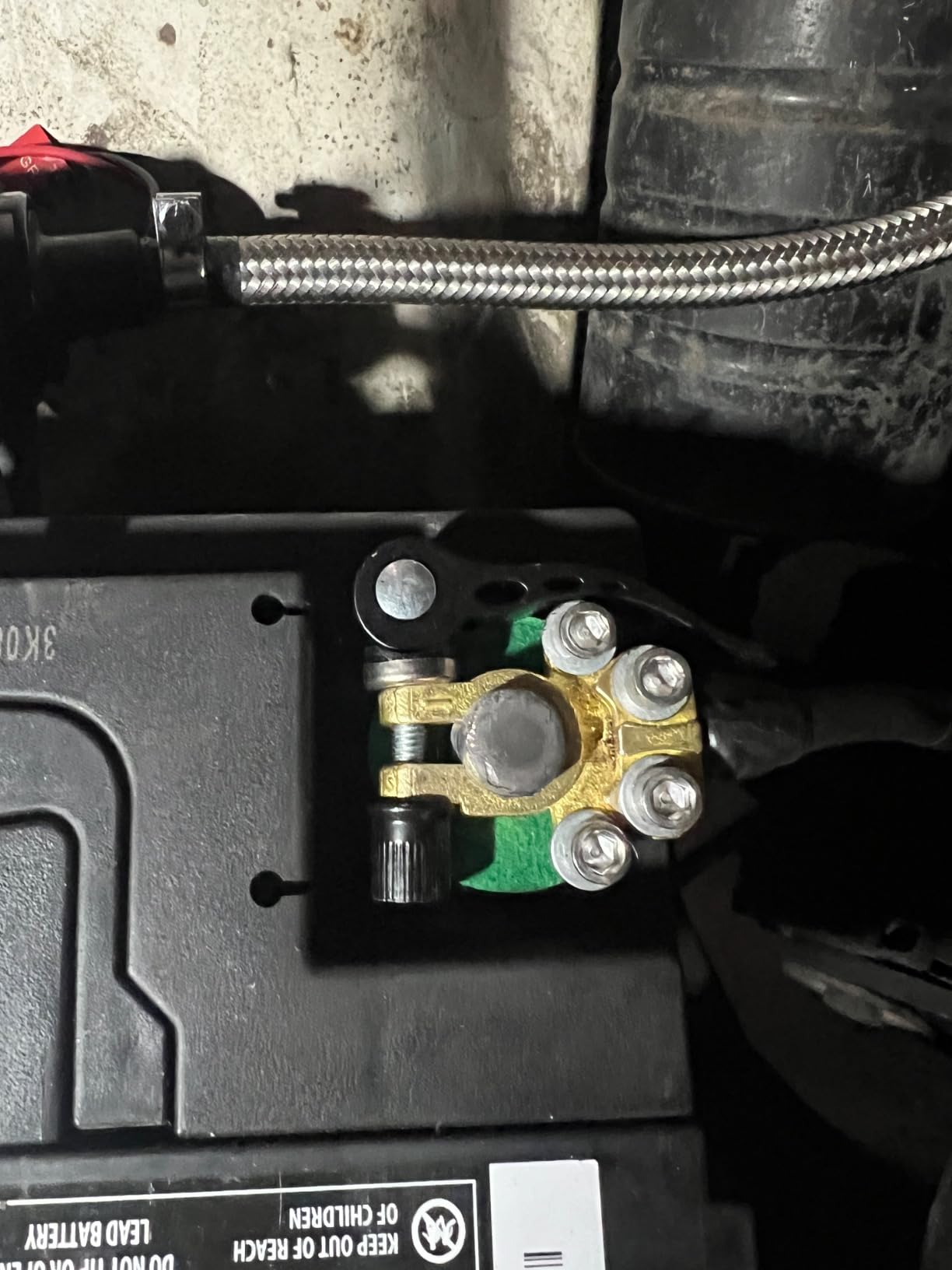 Battery terminal connectors 1 pair made of pure copper, 4 Way Quick Release Disconnect Battery Terminals, suitable for SAE/JIS A-pillars, cars, caravans, trucks, boats and solar equipment customer photo 2