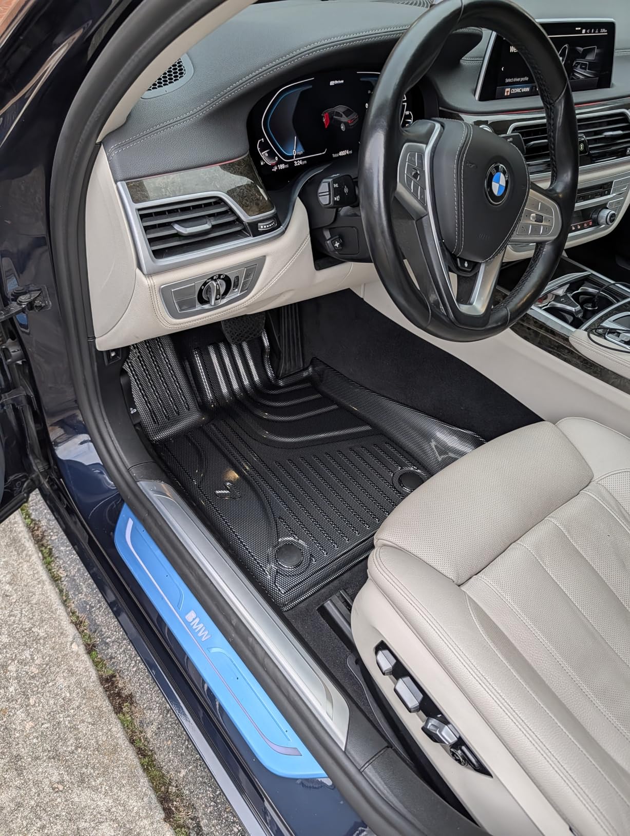 Carbon Fiber Pattern Floor Mats Compatible with Range Rover Sport 2014-2022 All Weather Luxury Custom Fit 3D 1st & 2nd Row Car Mats Protection Floor Liners customer photo 1