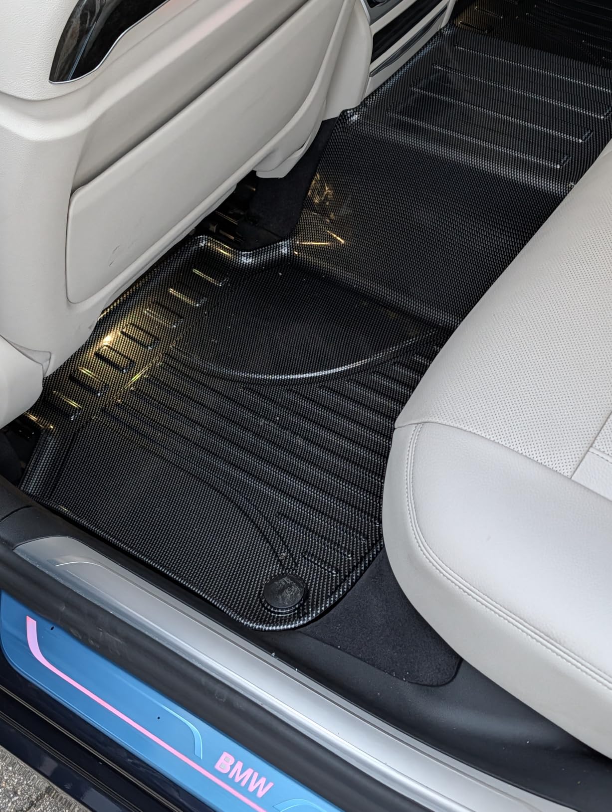 Carbon Fiber Pattern Floor Mats Compatible with Range Rover Sport 2014-2022 All Weather Luxury Custom Fit 3D 1st & 2nd Row Car Mats Protection Floor Liners customer photo 2