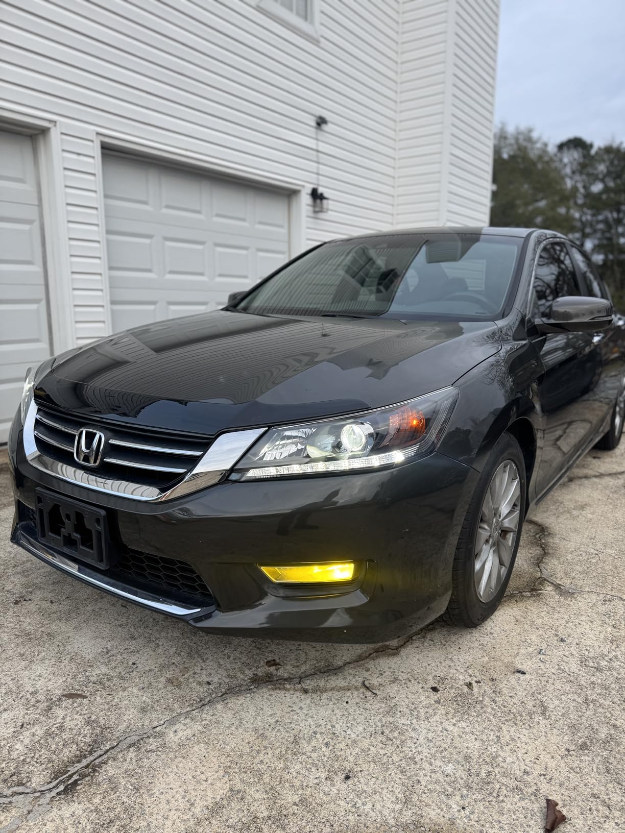 Husky Liners Aeroskin Hood Protector | Fits 2013 Honda Accord, Sedan | Low Profile Deflector/Bug Shield - 1 pc., Smoke | 2842076 customer photo 1