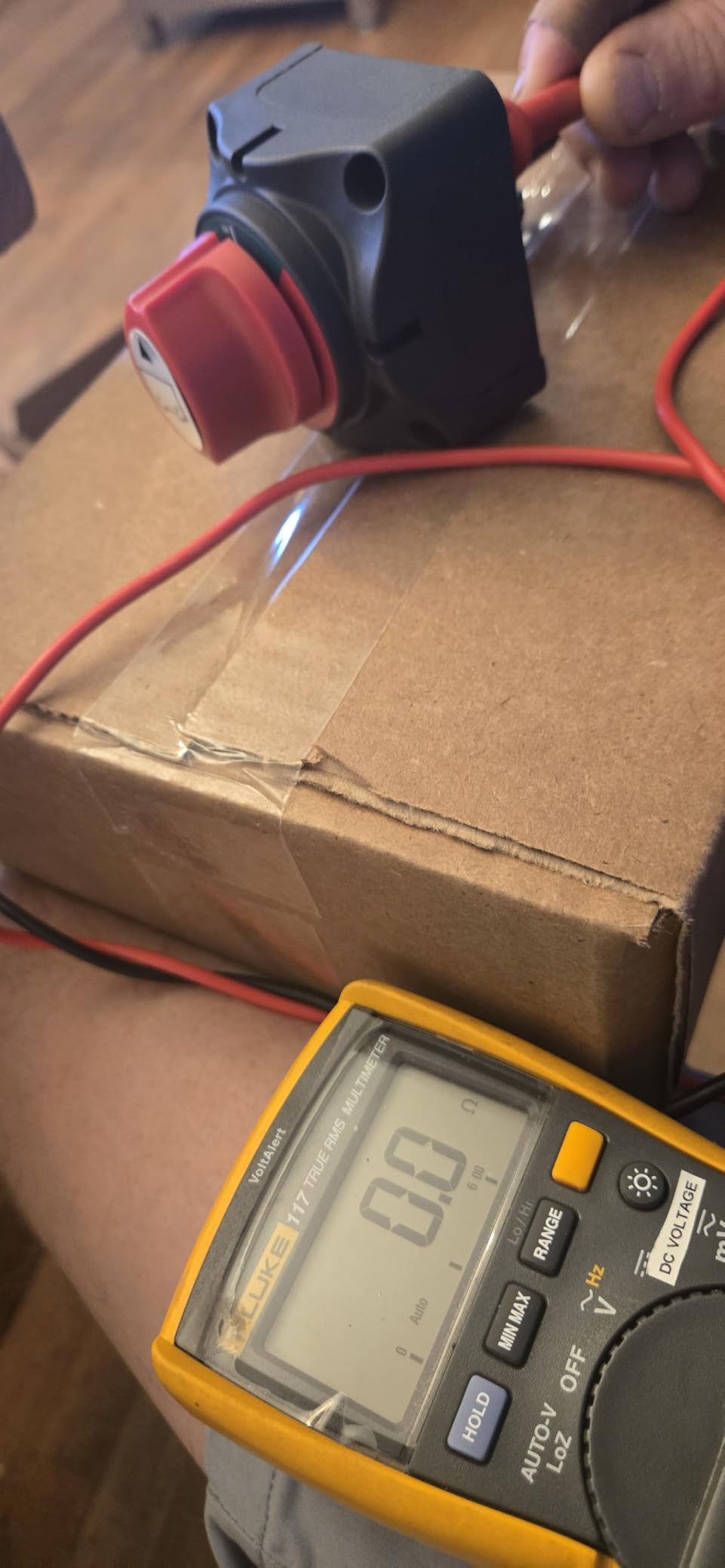 RED WOLF 1-2-Both-Off Battery Switch DC 12V-48V 200A, Heavy Duty Marine Battery Power Cut Master Switch Disconnect Isolator Ignition Protected for Automotive RV Marine Battery Kill w/M8 Stud customer photo 2