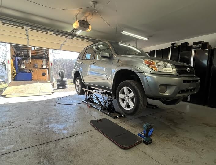Albott 5000 LBS Portable Car Lift, Adjustable Quick Jack with 26