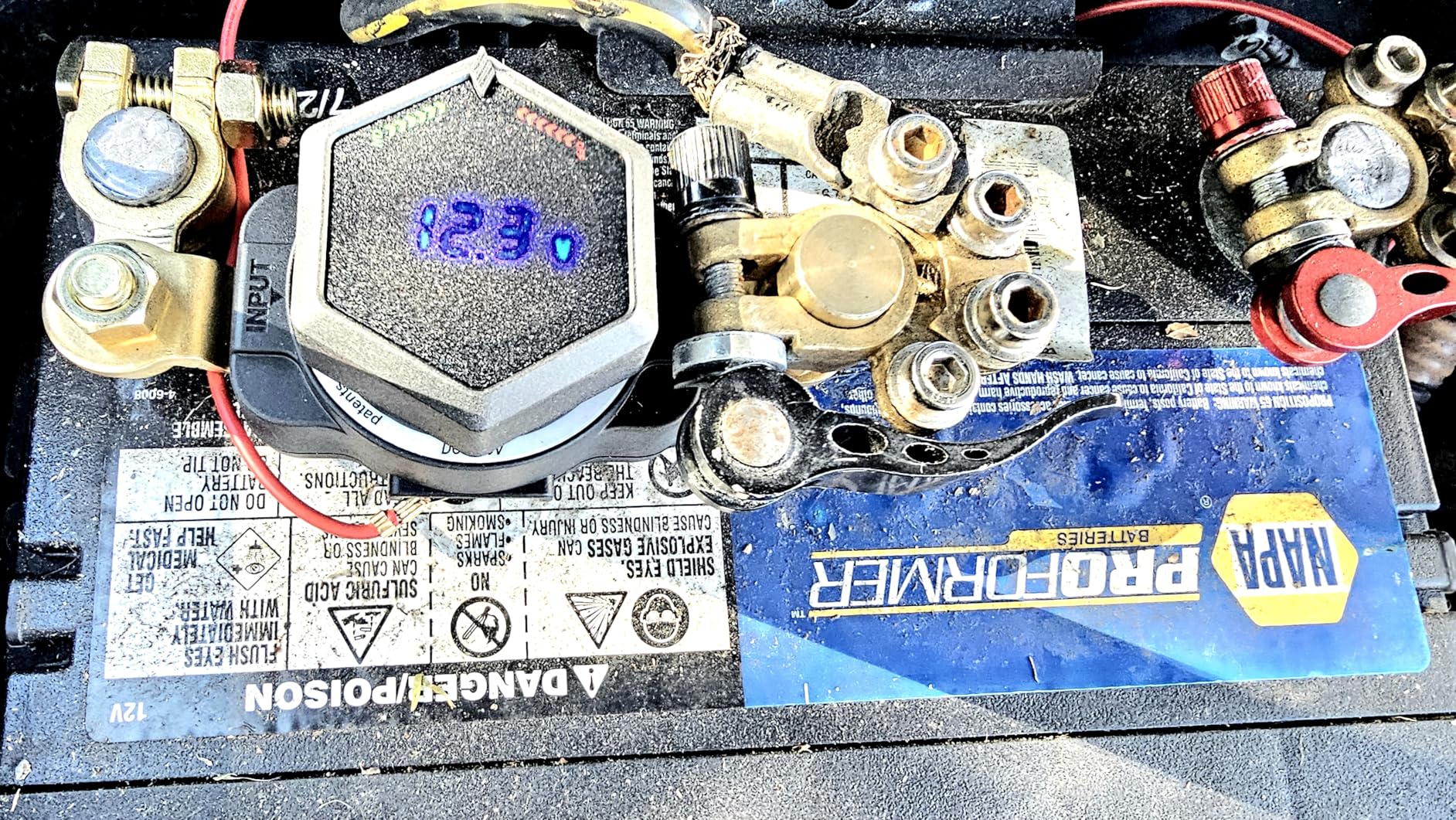 Top Post Battery Disconnect Switch with Voltmeter, DC 5-80V Master Isolator On Off Kill Switch Power Cut/Shut Off Switch for Marine Boat RV Car Truck Camper Trailer customer photo 2