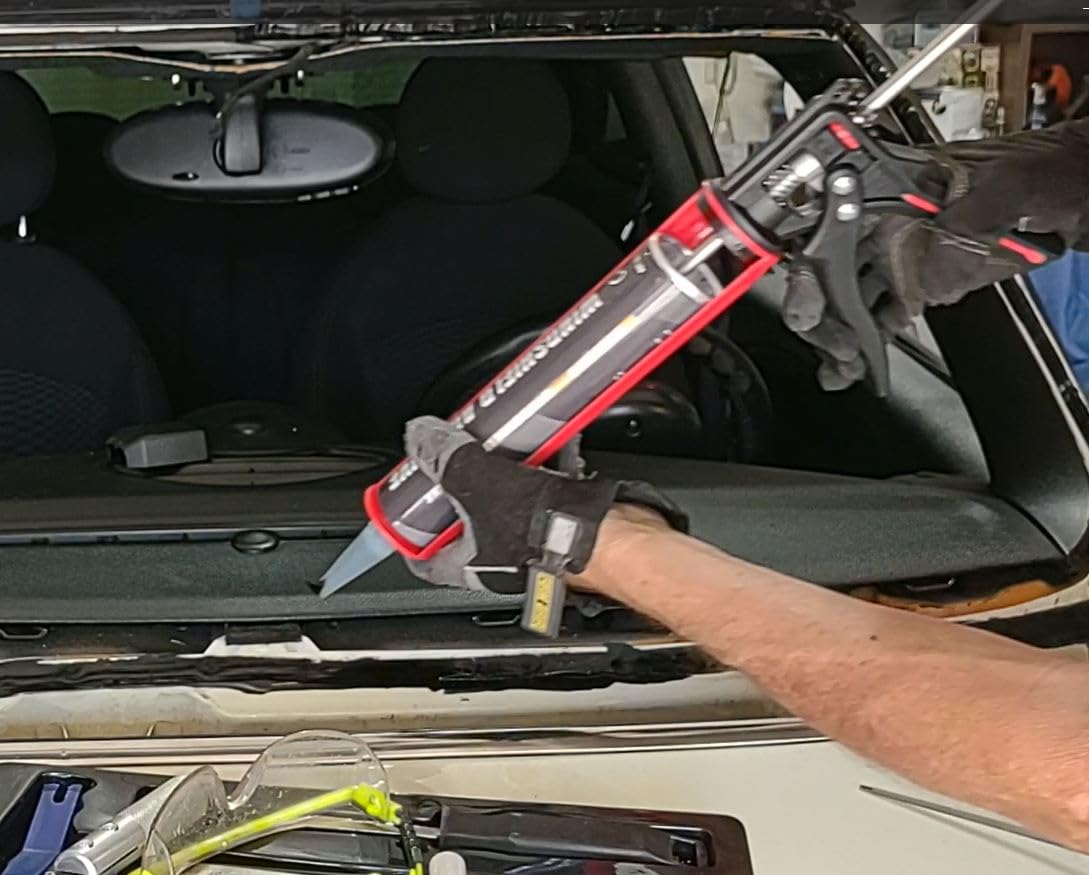 Urethane Windshield Adhesive 310ml, Automotive Polyurethane Sealant, Car Glass Chip & Crack Repair Kit with 1 Windshield Primer, 1 Pair Gloves, 2 Applicator Sticks, Quick Curing, Black customer photo 2