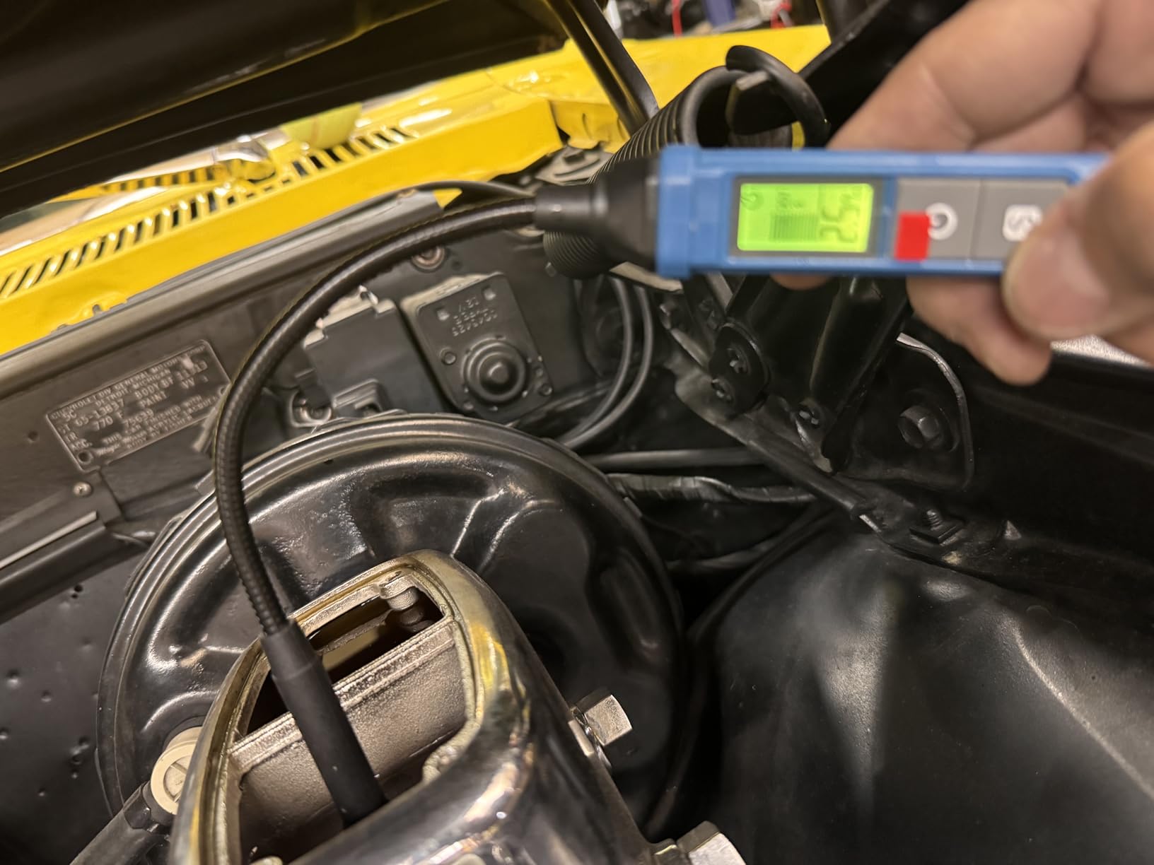 TESMEN TBF-200 Brake Fluid Tester with 8.5-Inch Corrosion Resistance Gooseneck Probe, High-Precision Brake Fluid Tester Pen with Data Hold, 3 Colors Backlight Alarm for DOT3, DOT4, DOT5.1-Blue customer photo 1
