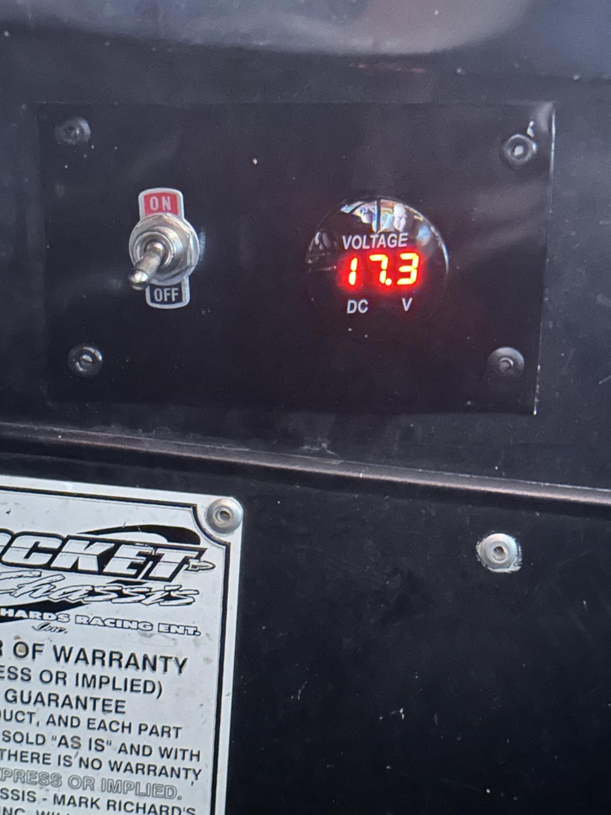 DC 12V 24 V Voltmeter Gauge, Car LED Digital Display Round Panel Voltage Gauge Meter, Waterproof Mini Volt Tester Battery Monitor Indicator for Car Truck Marine Boat (White) customer photo 1