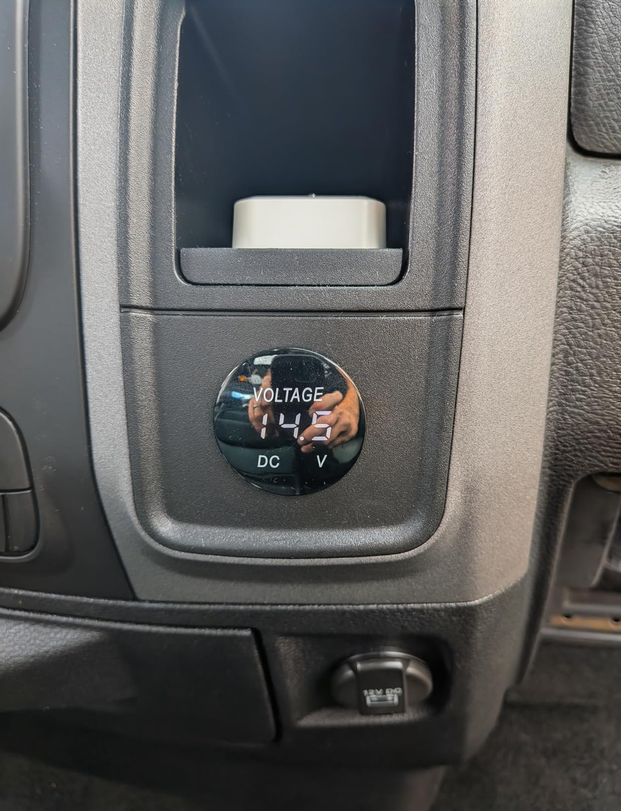 DC 12V 24 V Voltmeter Gauge, Car LED Digital Display Round Panel Voltage Gauge Meter, Waterproof Mini Volt Tester Battery Monitor Indicator for Car Truck Marine Boat (White) customer photo 2