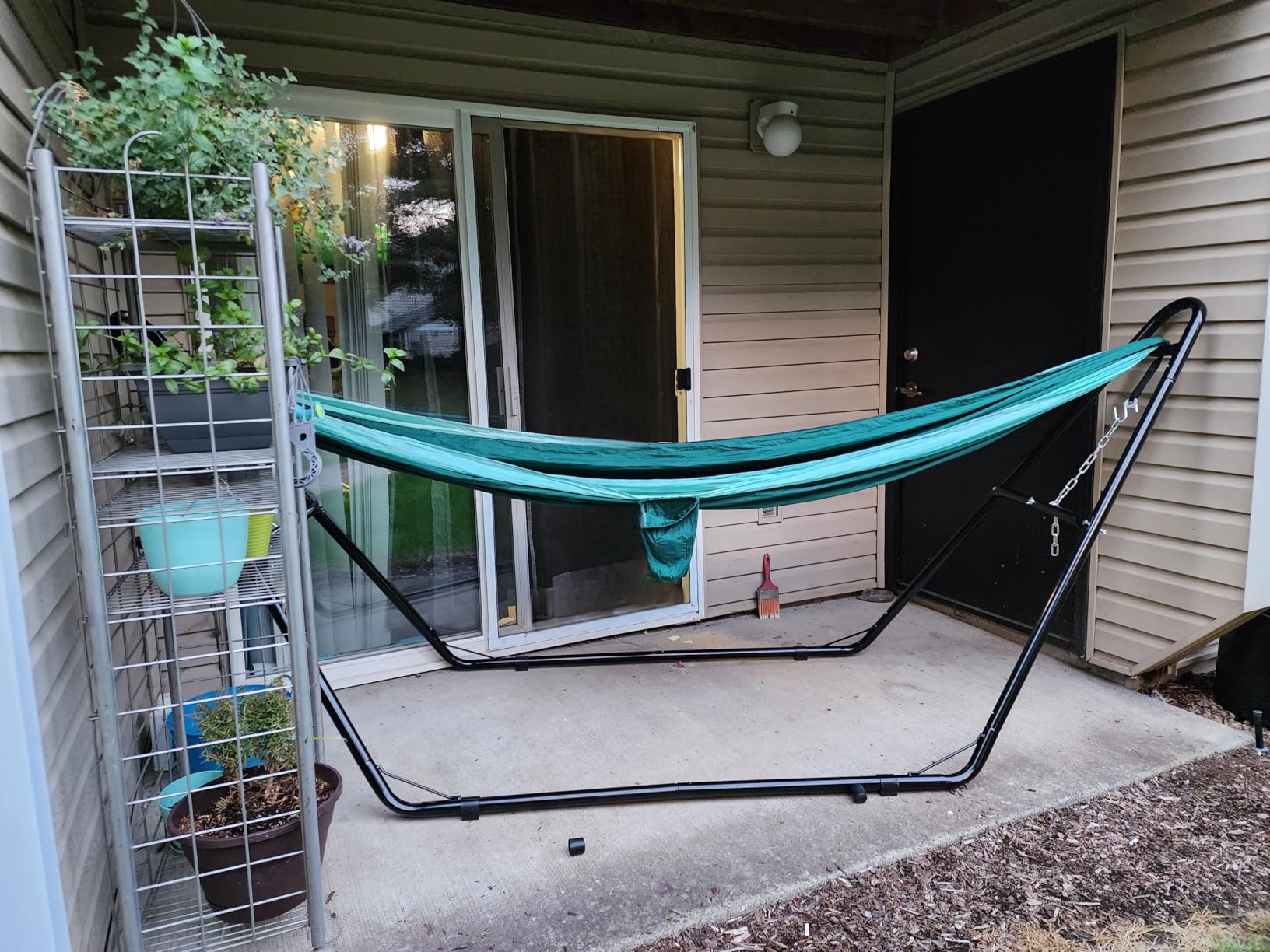 Universal 2-Person Hammock Stand, 660LBS Capacity,Heavy Duty Steel Hammock Stand, Fits 9.6-14ft Hammocks, Indoor and Outdoor Universal Hammock Stands,Black customer photo 1