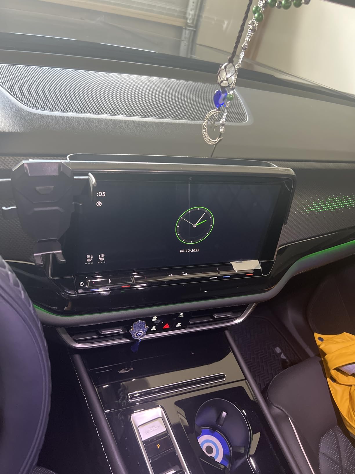 Car Phone Holder for VW/Volkswagen ID.4/ID4 Accessories 2021-2024 2022 2023 Only for 12inch Screen Phone Mount Cell Automobile Cradles Hands-Free 360 Degree Rotation customer photo 2