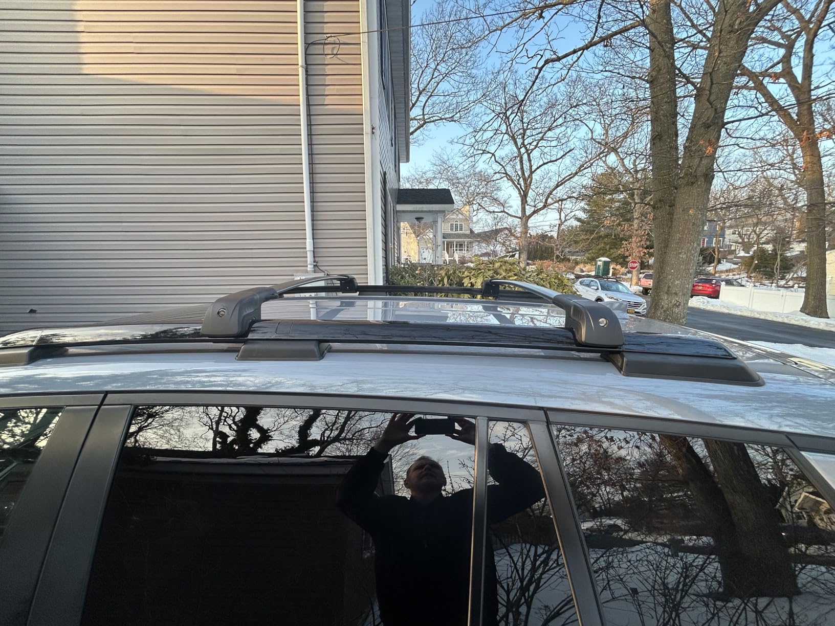 FengYu 300lb Lockable Roof Rack Cross Bars Compatible with Volkswagen VW Tiguan 2018-2026 (Not for Limited) & Taos 2022-2026, Heavy Duty Aluminum Roof Rails Crossbars Cargo Bars Canoe Rooftop Black customer photo 1