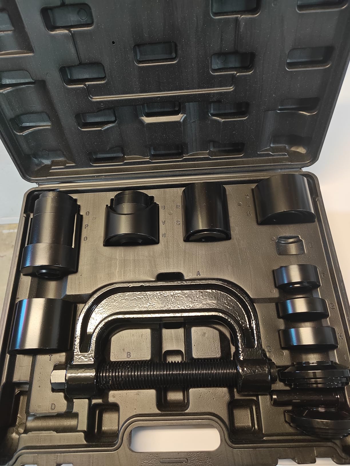 10-Piece Ball Joint Press Kit, Ball Joint Removal Tool Kit w/Universal Adapters and Sockets for Most 2WD/4WD Cars, Trucks and SUVs customer photo 1