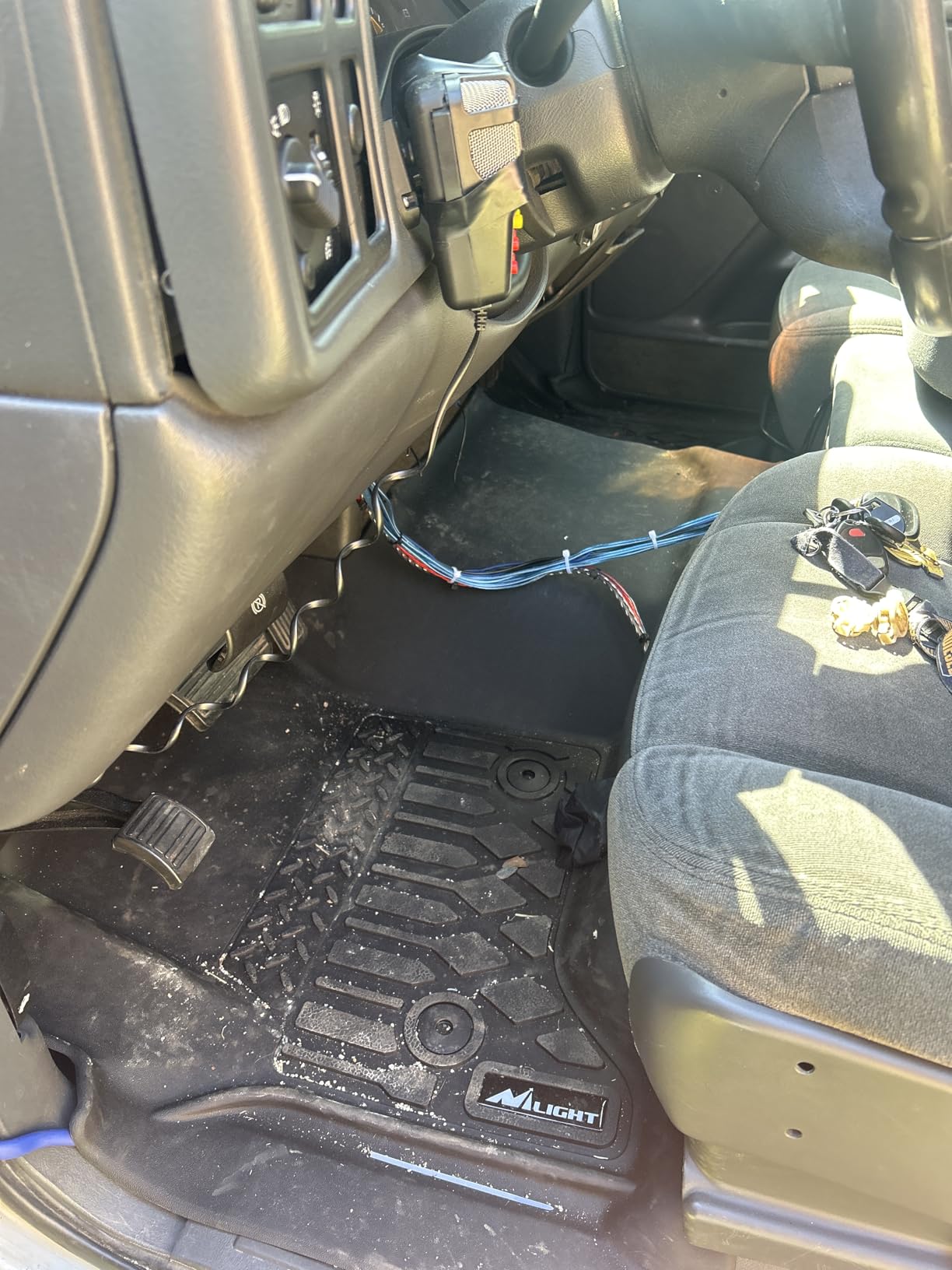 Nilight Floor Mats for Chevy Traverse 2009-2017/2008-2017 Buick Enclave / 2007-2010 Saturn Outlook / 2007-2016 GMC Acadia All Weather Custom Fit Heavy Duty Floor Liners customer photo 1