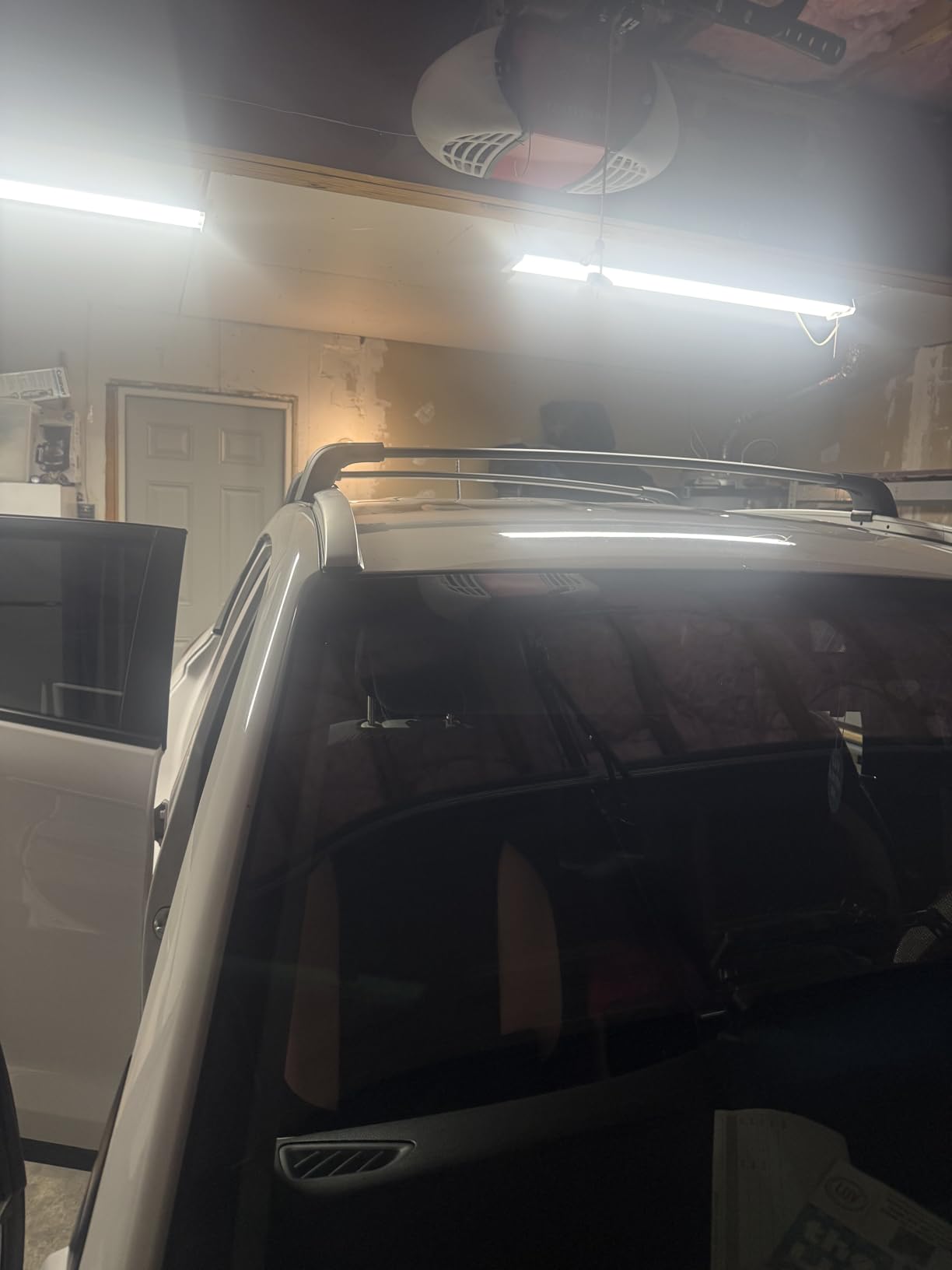 Tuyoung Roof Rack Cross Bars Fit for Mazda CX30 CX-30 2020 2021 2022 2023 2024 2025 2026 with Flush Side Rails, 220lbs Lockable Heavy Duty Anti-Theft Aluminum Roof Rails Crossbars Cargo Carrier Bag customer photo 1