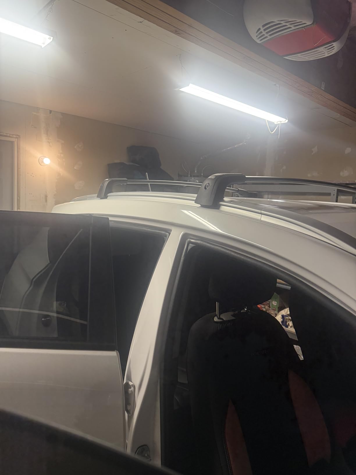 Tuyoung Roof Rack Cross Bars Fit for Mazda CX30 CX-30 2020 2021 2022 2023 2024 2025 2026 with Flush Side Rails, 220lbs Lockable Heavy Duty Anti-Theft Aluminum Roof Rails Crossbars Cargo Carrier Bag customer photo 2