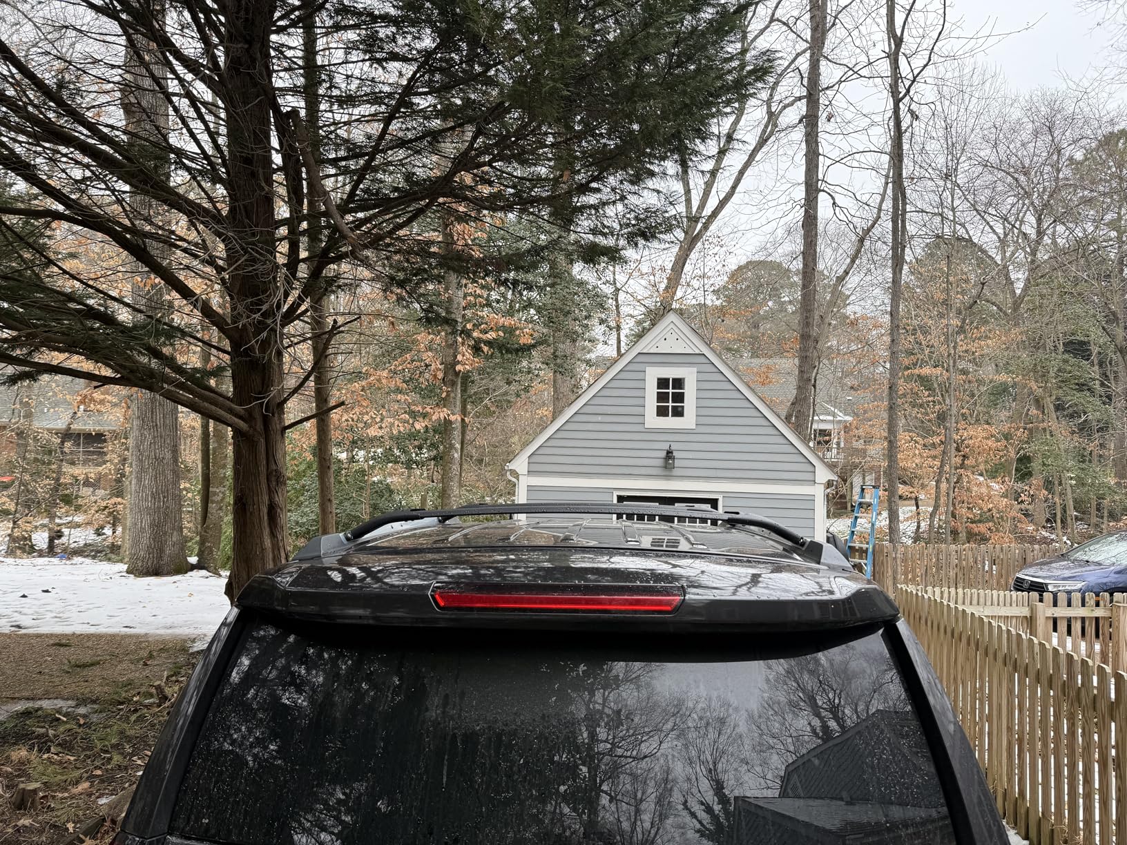 350 LBS Lockable Roof Rack Cross Bars Compatible with 2021-2026 Chevrolet Chevy Tahoe & Suburban/GMC Yukon XL/Cadillac Escalade ESV, Heavy Duty Aluminum Crossbars Cargo Bike Carrier Bars customer photo 1