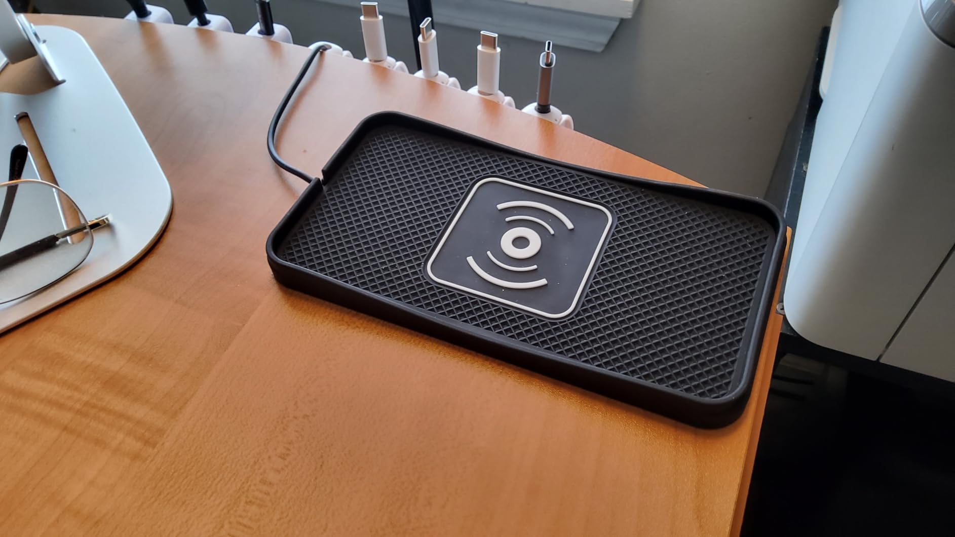 Car Wireless Charger Pad, 15W Fast Wireless Car Charger, Non-Slip Wireless Phone Charger Car Compatible with iPhone 17/16/15/14/13/12, Samsung and LG, Android Phones customer photo 2