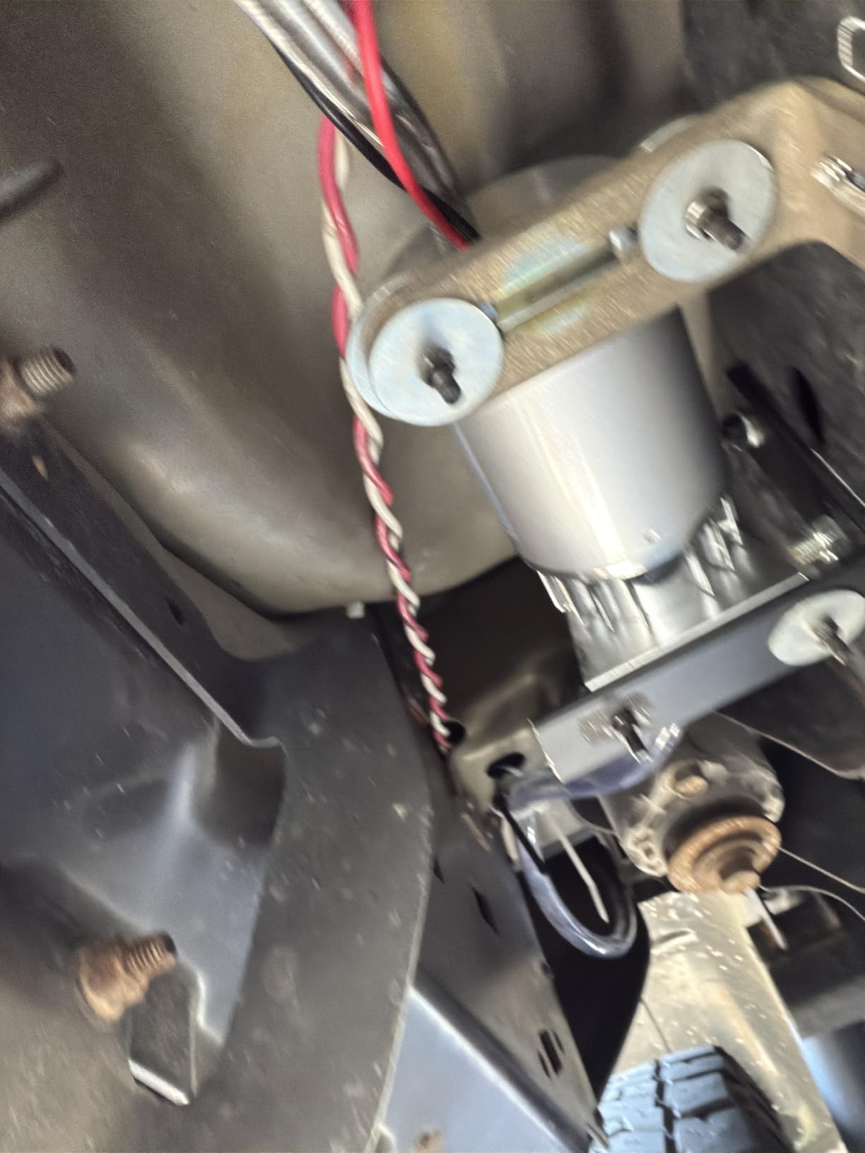 Universal 150 PSI Horns Heavy Duty Onboard Air Compressor, Replacement for Truck/Car Train Horn/Suspension/Ride/Bag kit/System and All 12v Vehicles like Semi/Pickup Trucks, Silver 1/4 NPT customer photo 1