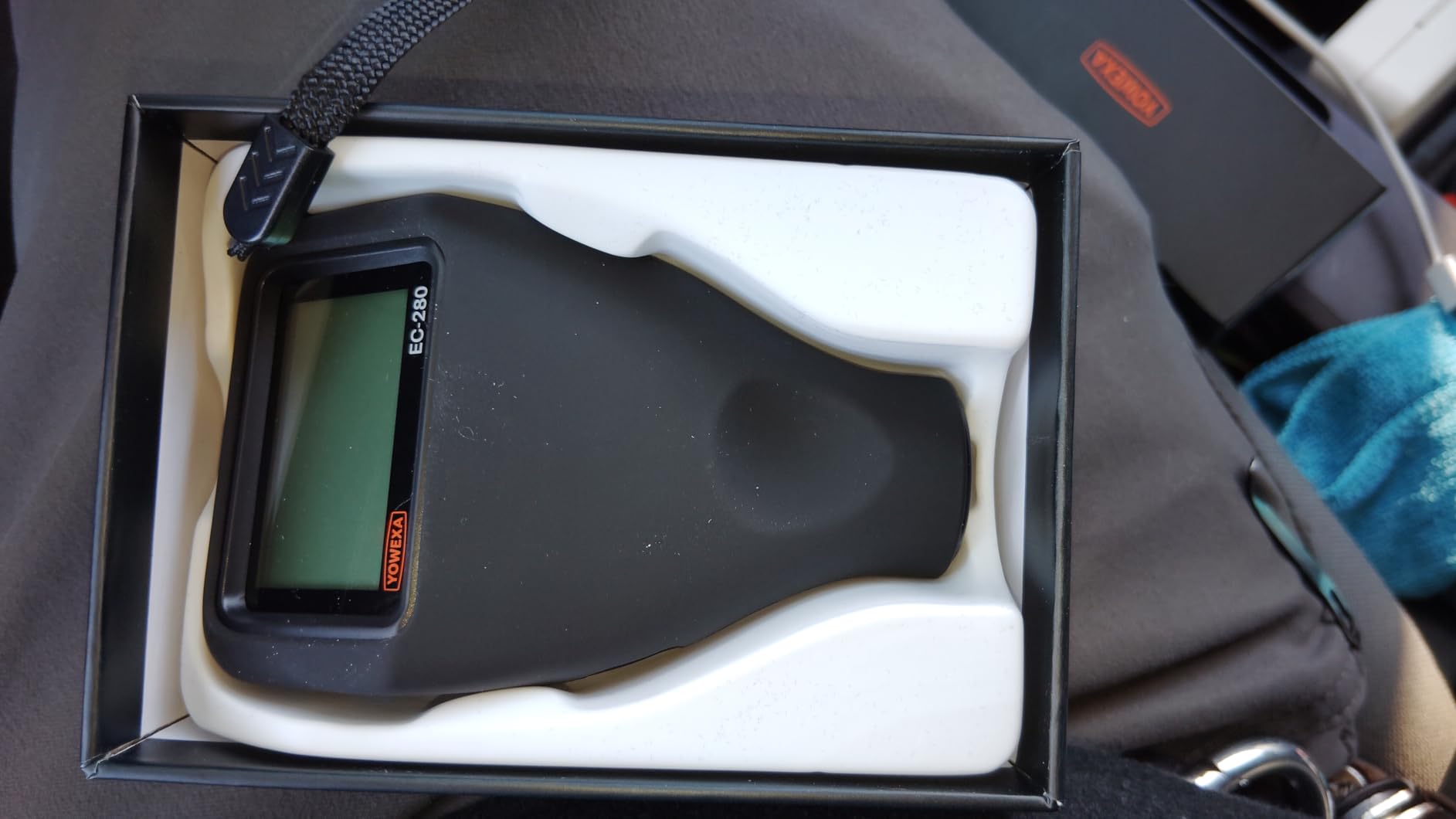 Paint Thickness Gauge for Cars, 0-2500μm (0-98 mil) Digital Automotive Paint Thickness Meter, Auto Fe/NFe/Zn Detection, Used Car Inspection Coating Depth Gauge with Rotating Backlit LCD customer photo 1