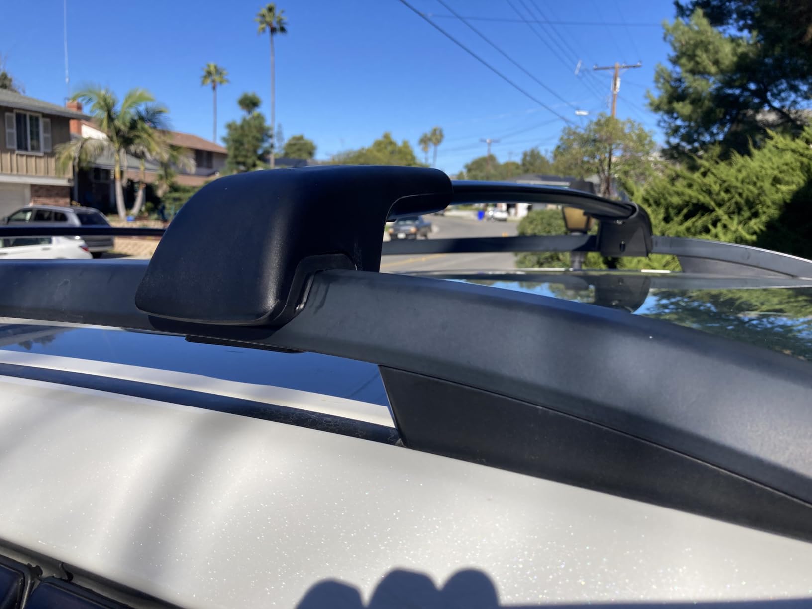Tuyoung 300lbs Roof Rack Cross Bars Compatible with 2024 2025 2026 Hyundai Santa Fe & Santa Fe Hybrid (Not for SE), Lockable Heavy Duty Aluminum Anti-Theft Metal Lock Roof Crossbars customer photo 2