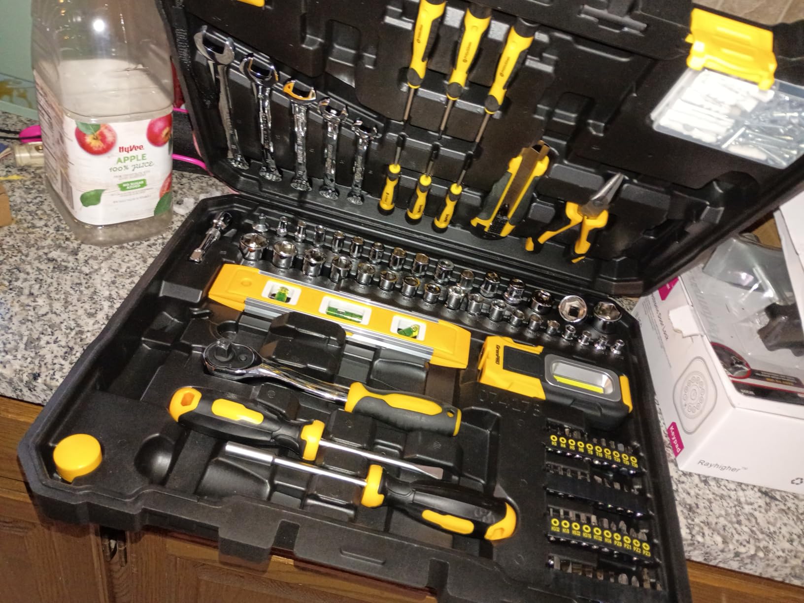 239PCS Tool Set Tool Kit For Home, Basic Household Automotive Motorcycle Car Tool Kits, Portable Plastic Mechanics Tools Boxes Sets With Organizers And Storage Case For Men Women All Purpose customer photo 2