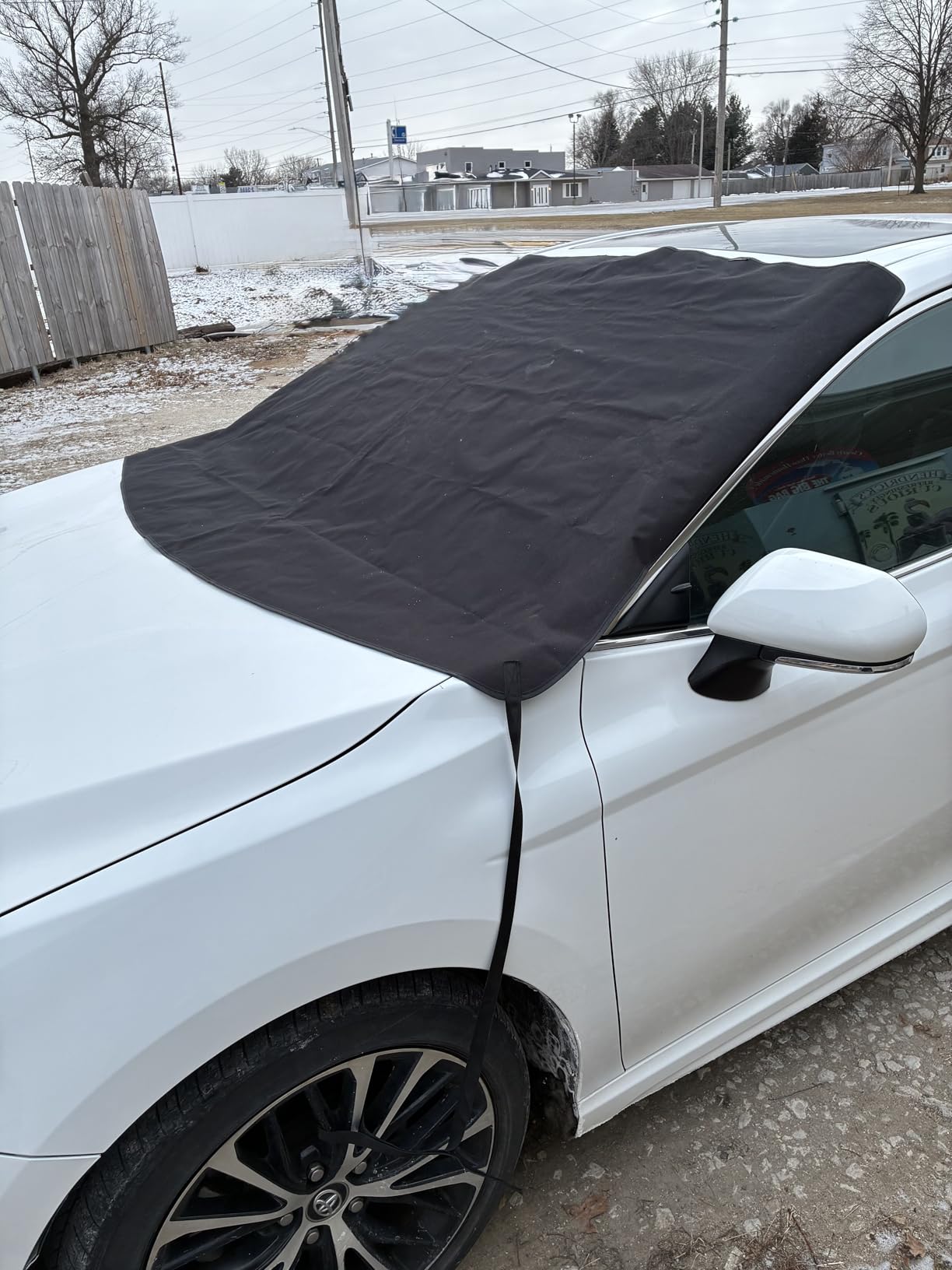 Wigoo 2026 Upgrade Car Windshield Cover for Ice and Snow, Windshield Snow Cover for Winter Snow & Frost - 600D Heavy Magnetic Anti-Hail Protector for Winter Weather, Fits Large SUVs & Trucks, X-Large customer photo 1
