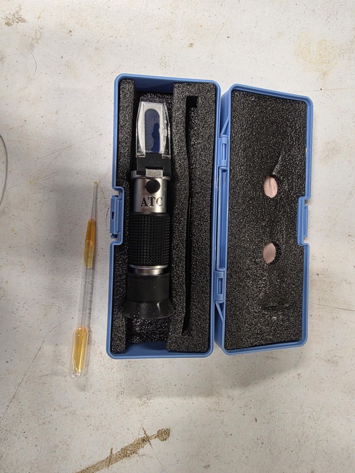 5-in-1 Refractometer for DEF Urea Concentration, Windshield Washer & PG/EG Antifreeze Freeze Point, Battery Specific Gravity - Refractometer for Coolant, Antifreeze, and Diesel Fluid customer photo 2