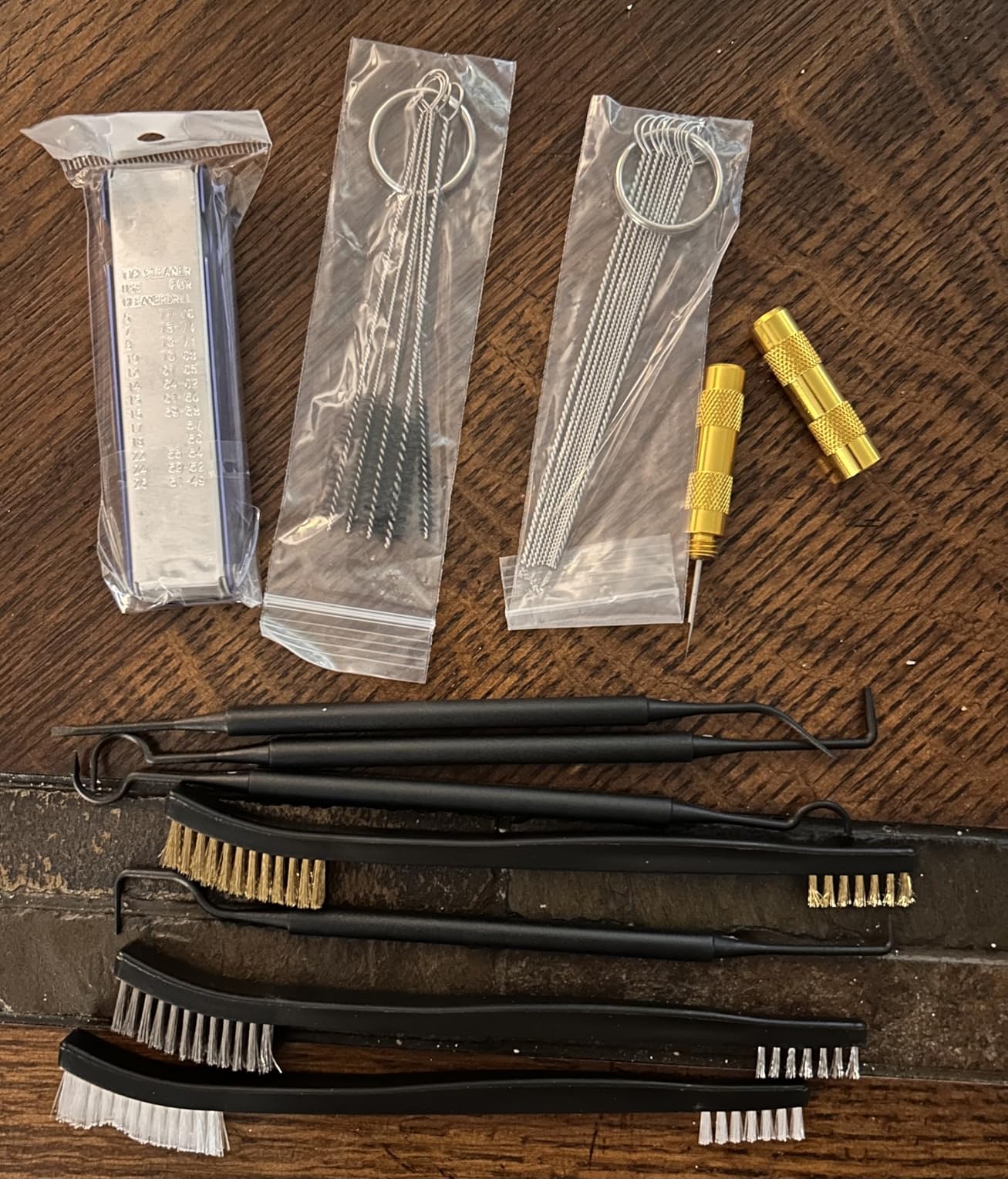 Carburetor Cleaning Kit 3 Double Head Brush 23 Needles 5 Nylon Brushes 1 Scraper and 4 Cleaning Hooks, Cleaner Set Tools for Motorcycle, ATV, Chainsaw, Welder & Small Engines customer photo 2