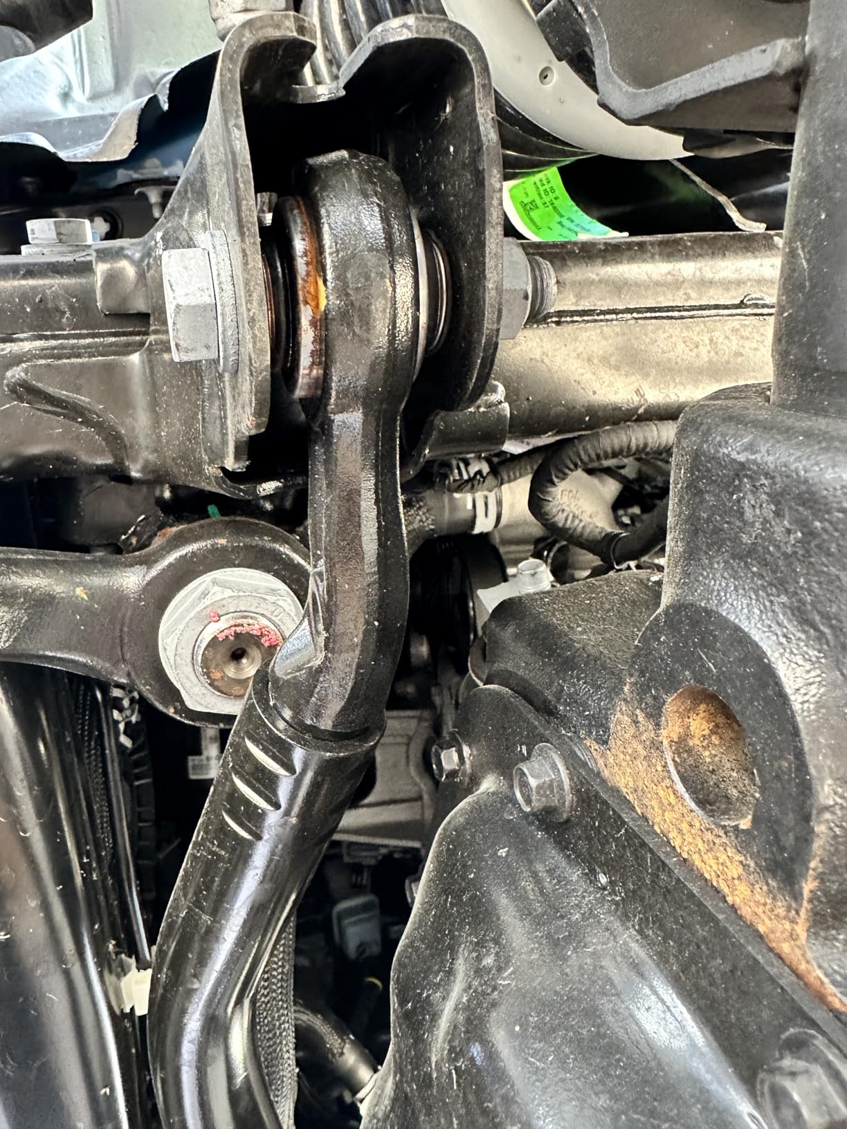 Adjustable Front Track Bar for 0-4
