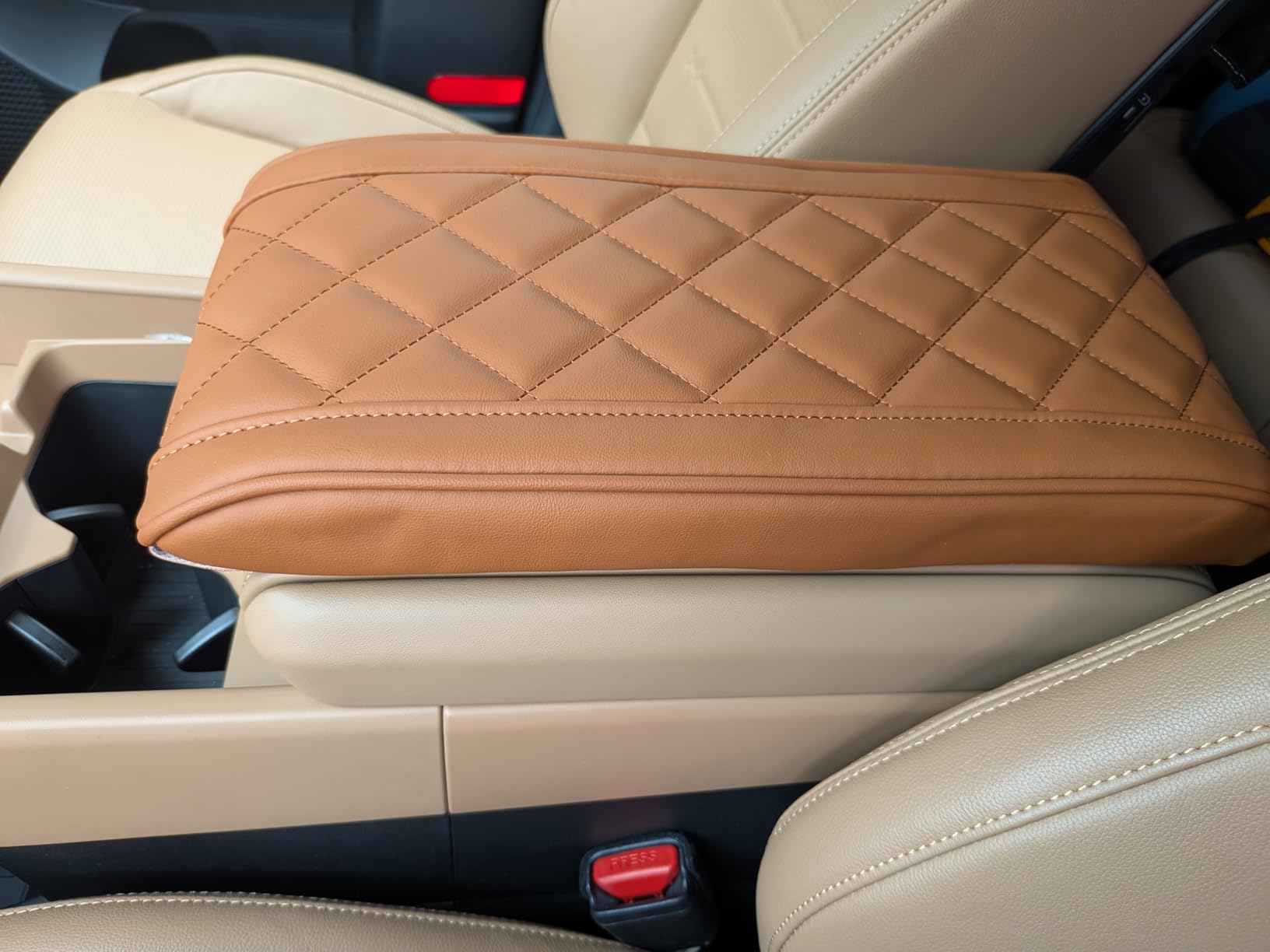 SKTU for 2025 2026 Nissan Kicks Center Console Cover for 2025 2026 Nissan Kicks (S/SV/SR) Armrest Cover Nissan Kicks 2025 2026 Accessories 2025 2026 Kicks Soft Console Cushion-Durable customer photo 1