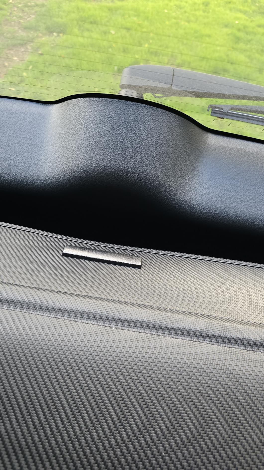 MIALUTY Cargo Cover for 2016-2020 Kia Sorento Retractable Trunk Cover Sorento Accessories Anti-Peeping Anti-Theft Privacy Screen, Trunk Luggage Shield Shade Carbon Fiber Texture customer photo 2