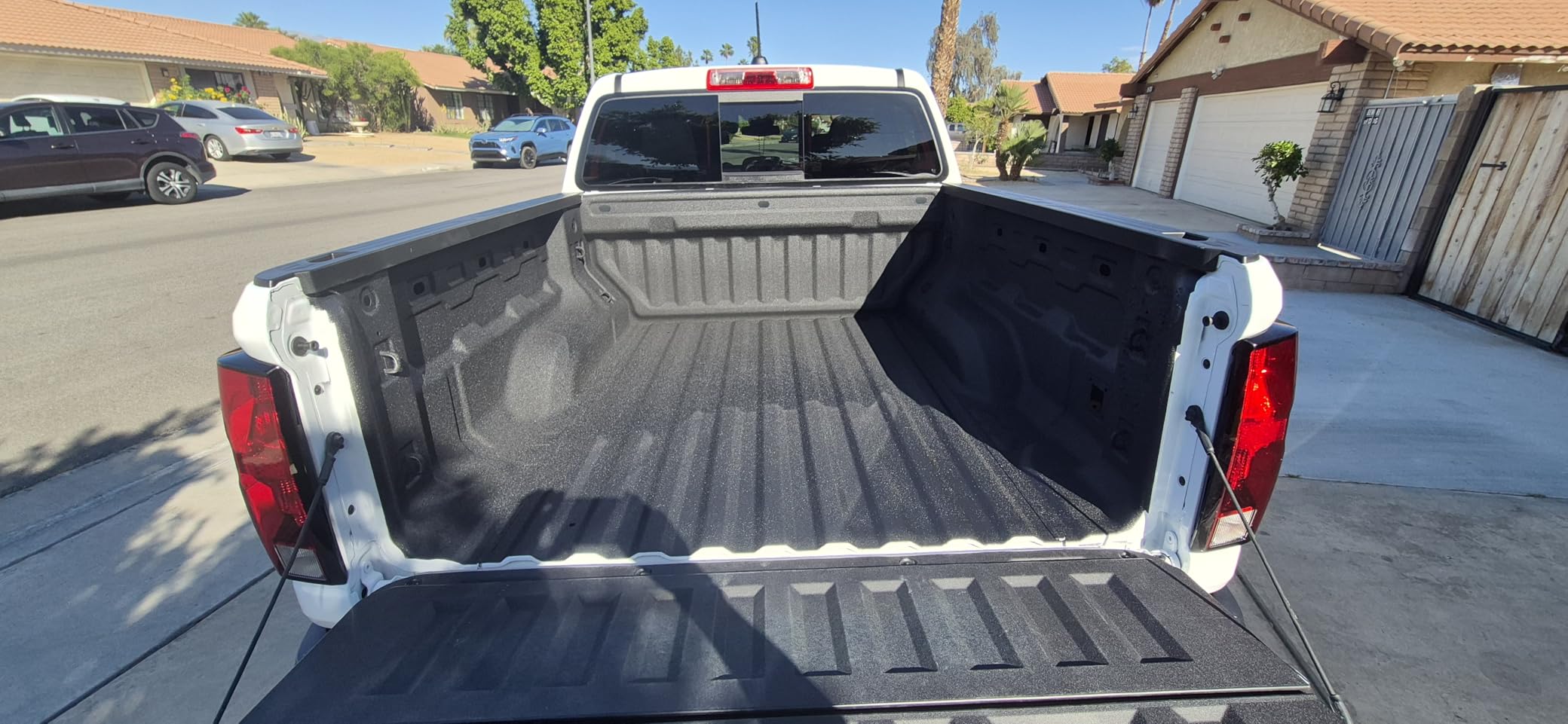 U-POL Raptor Black Urethane Spray-On Truck Bed Liner Kit, 2K Protective Coating with Spray Gun, UV Resistant, DIY Bedliner for Trucks, 4 Quarts customer photo 2