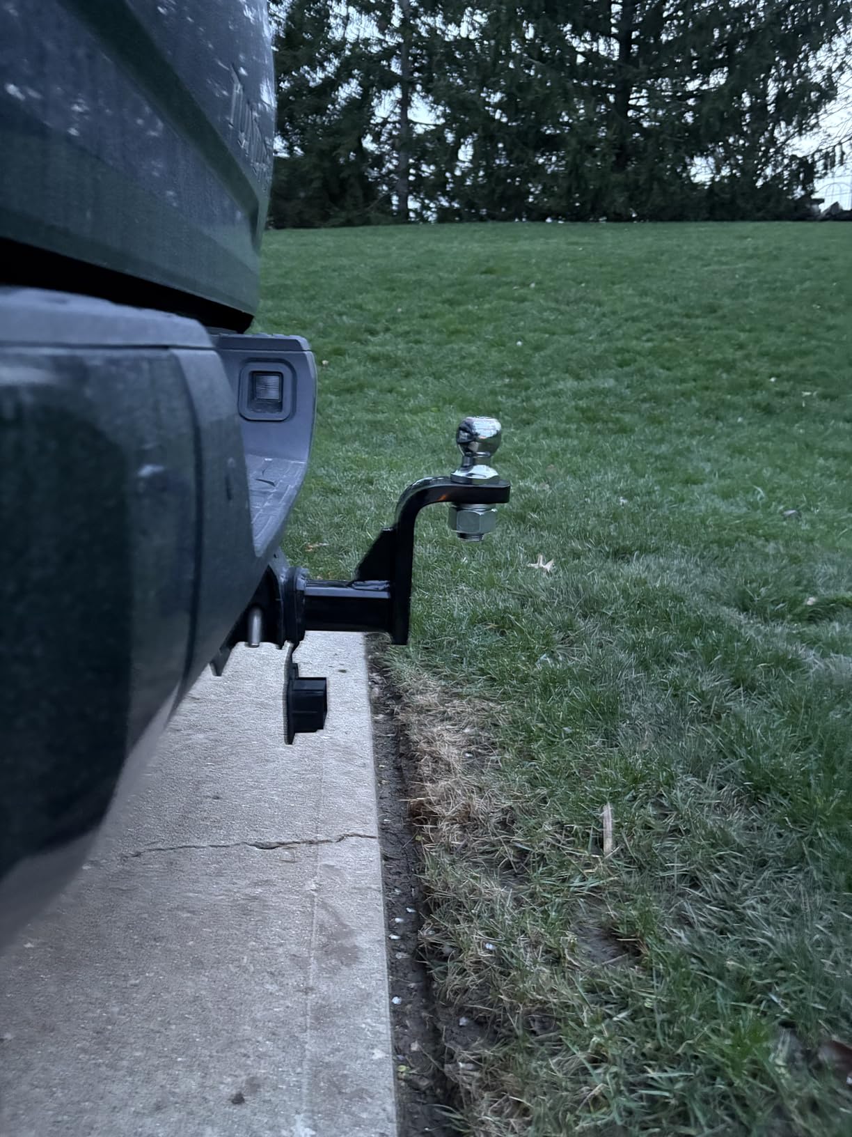CURT 45336 Class 4 Trailer Hitch Ball Mount, Fits 2-Inch Receiver, 10,000 lbs. GTW, 1-1/4-Inch Ball Hole, 6-Inch Drop, 4-3/4-Inch Rise customer photo 1